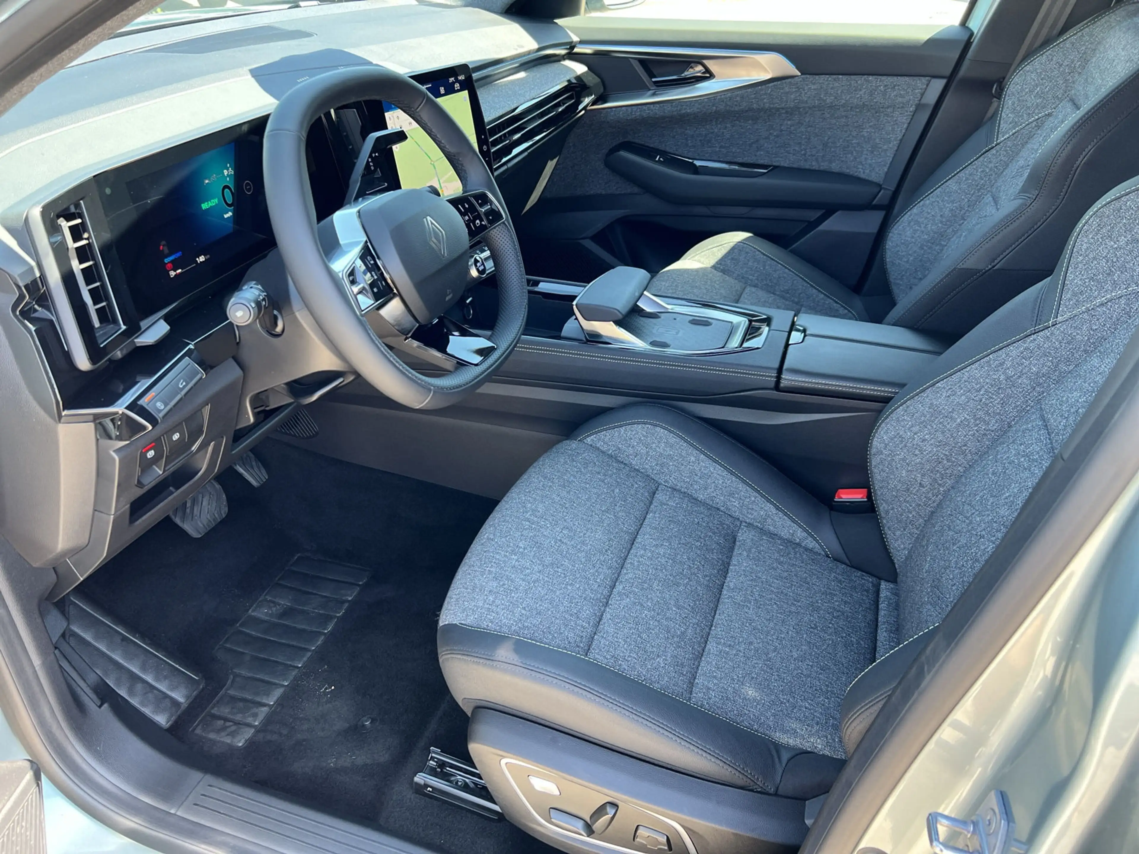 Renault Espace Full Hybrid 200 E-Tech Techno 7-Sitzer+SHZ+GJR — photo 5