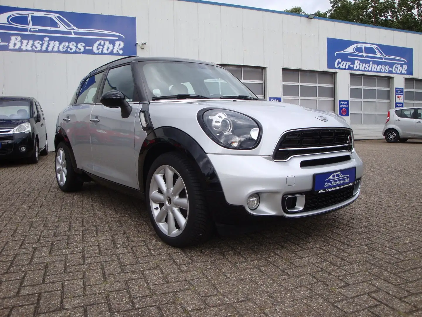 MINI Cooper SD Countryman Cooper SD Zilver - 1