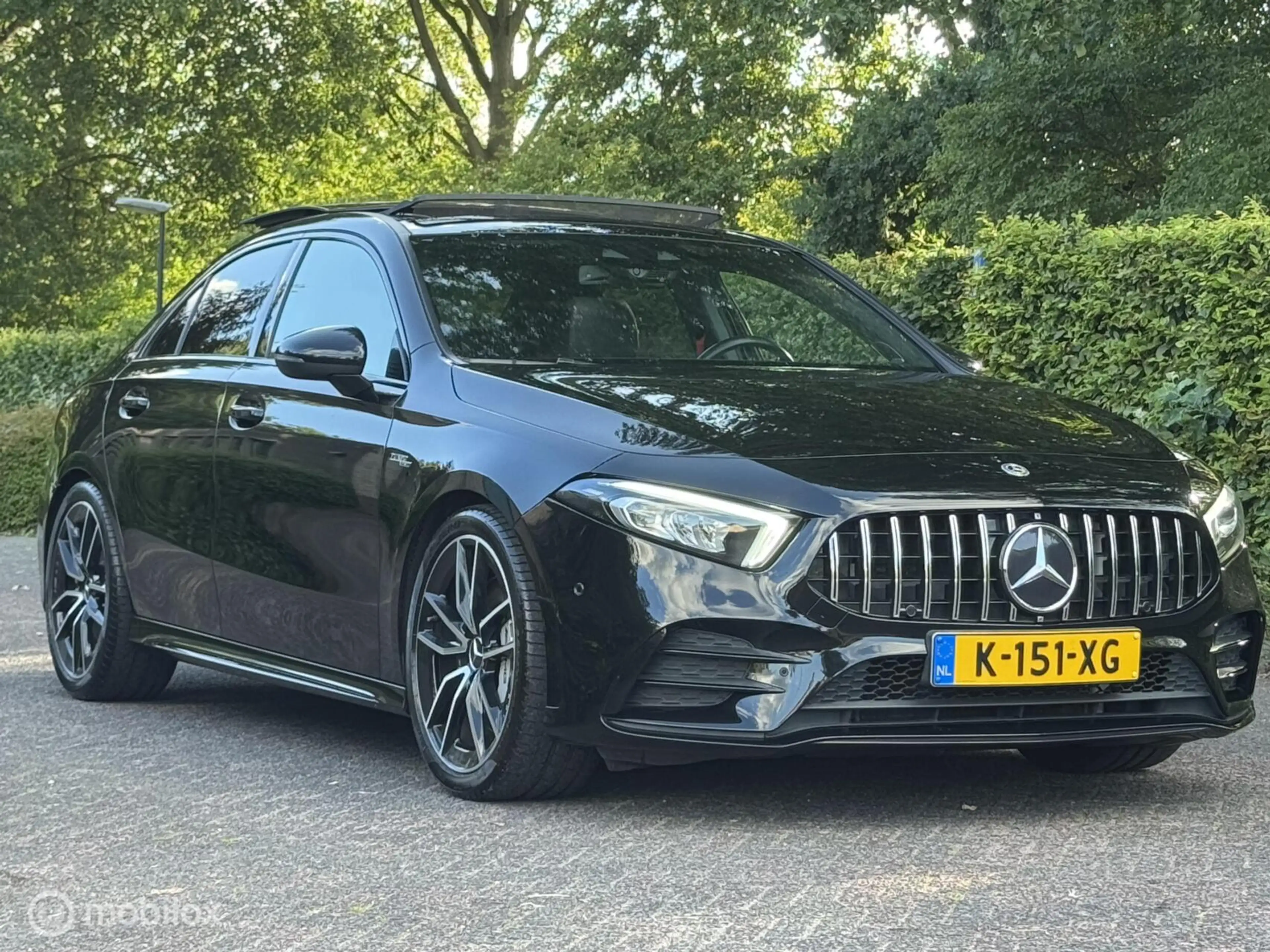 Mercedes-Benz A 35 AMG 4MATIC Premium Plus — photo 3