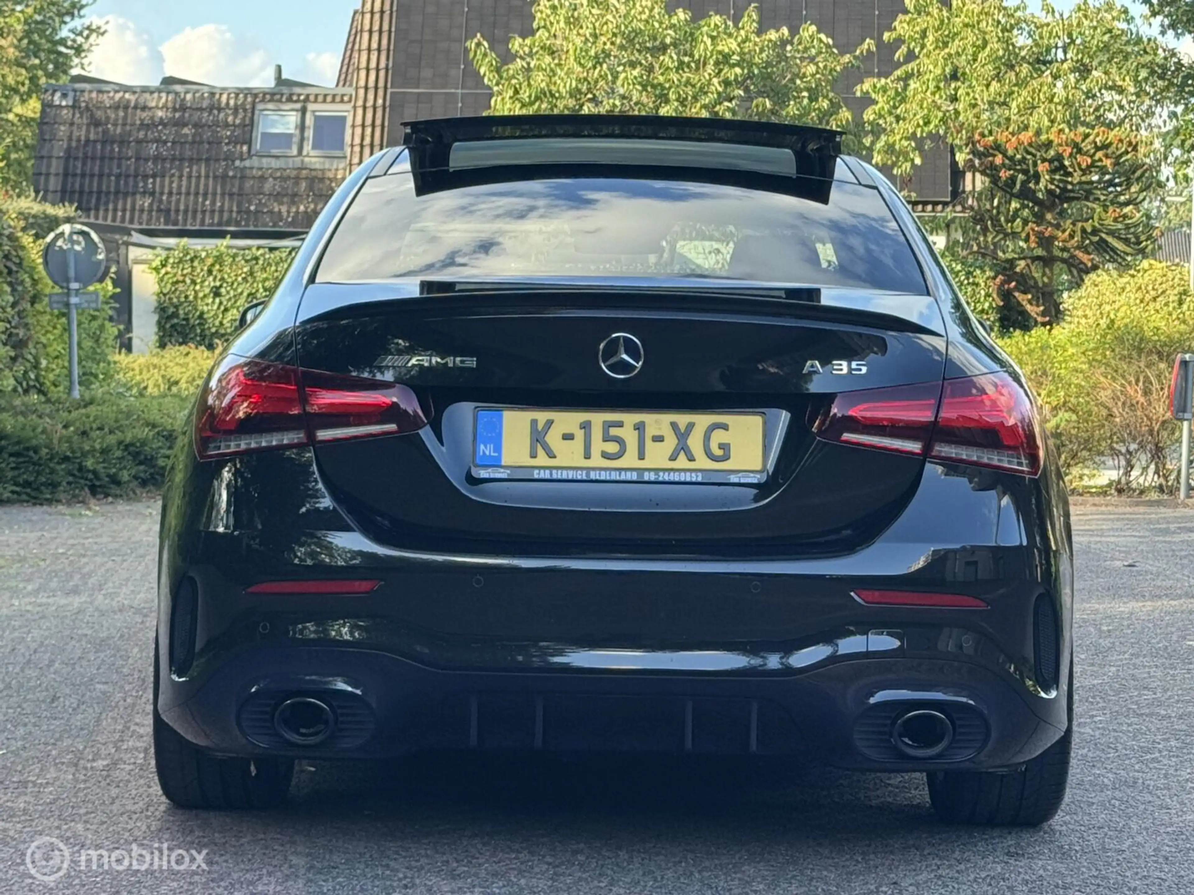Mercedes-Benz A 35 AMG 4MATIC Premium Plus — photo 16