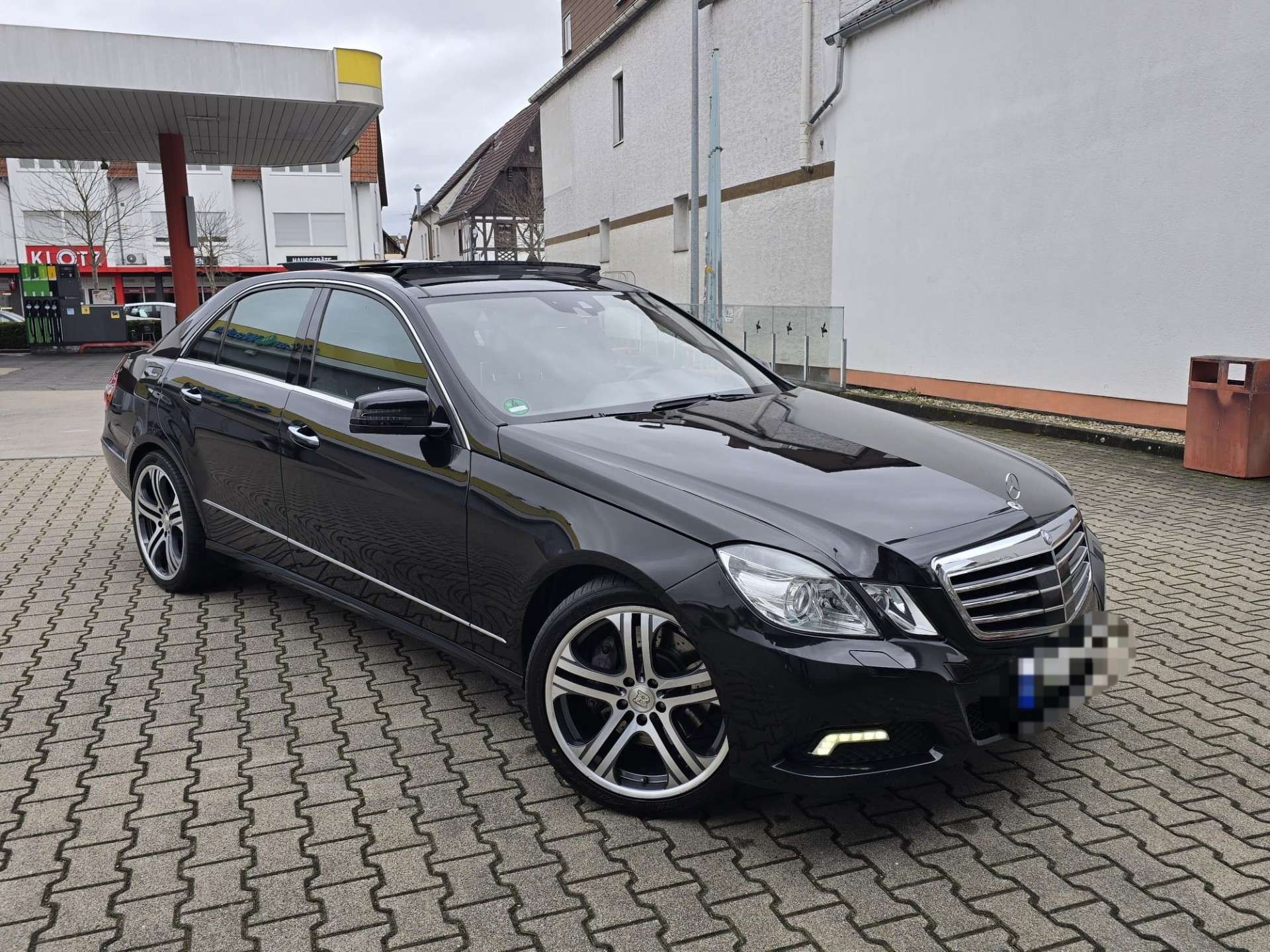 Second hand Mercedes Benz E-Class 500