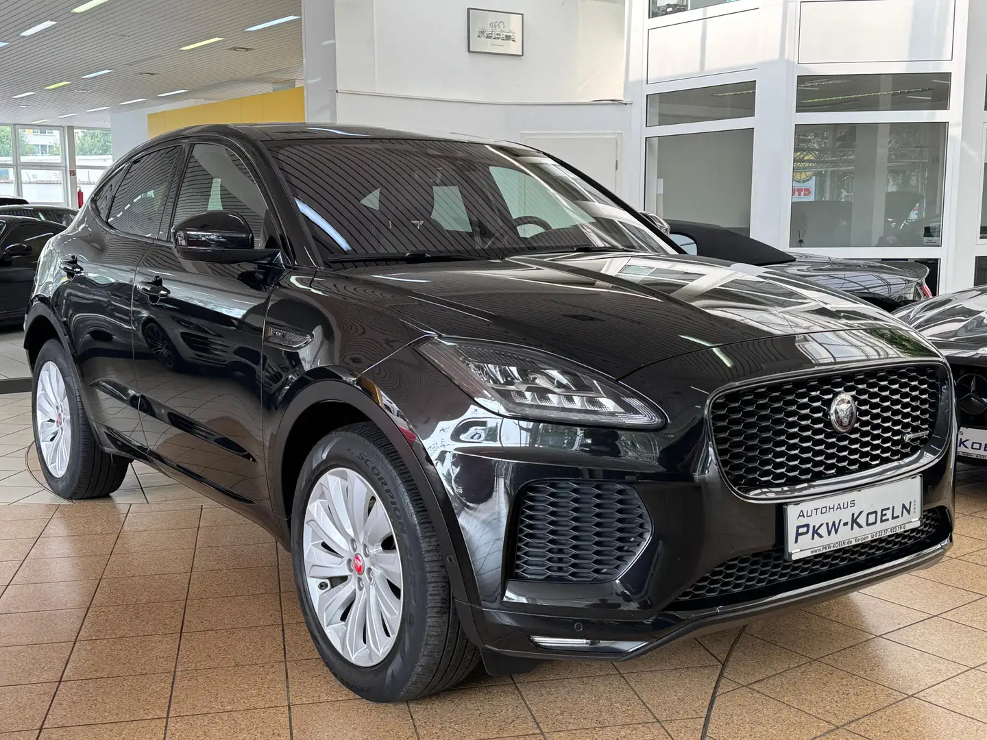 Jaguar E-Pace D 150 R-Dynamic SE AWD *KAMERA*NAVi*ACC* Negro - 2