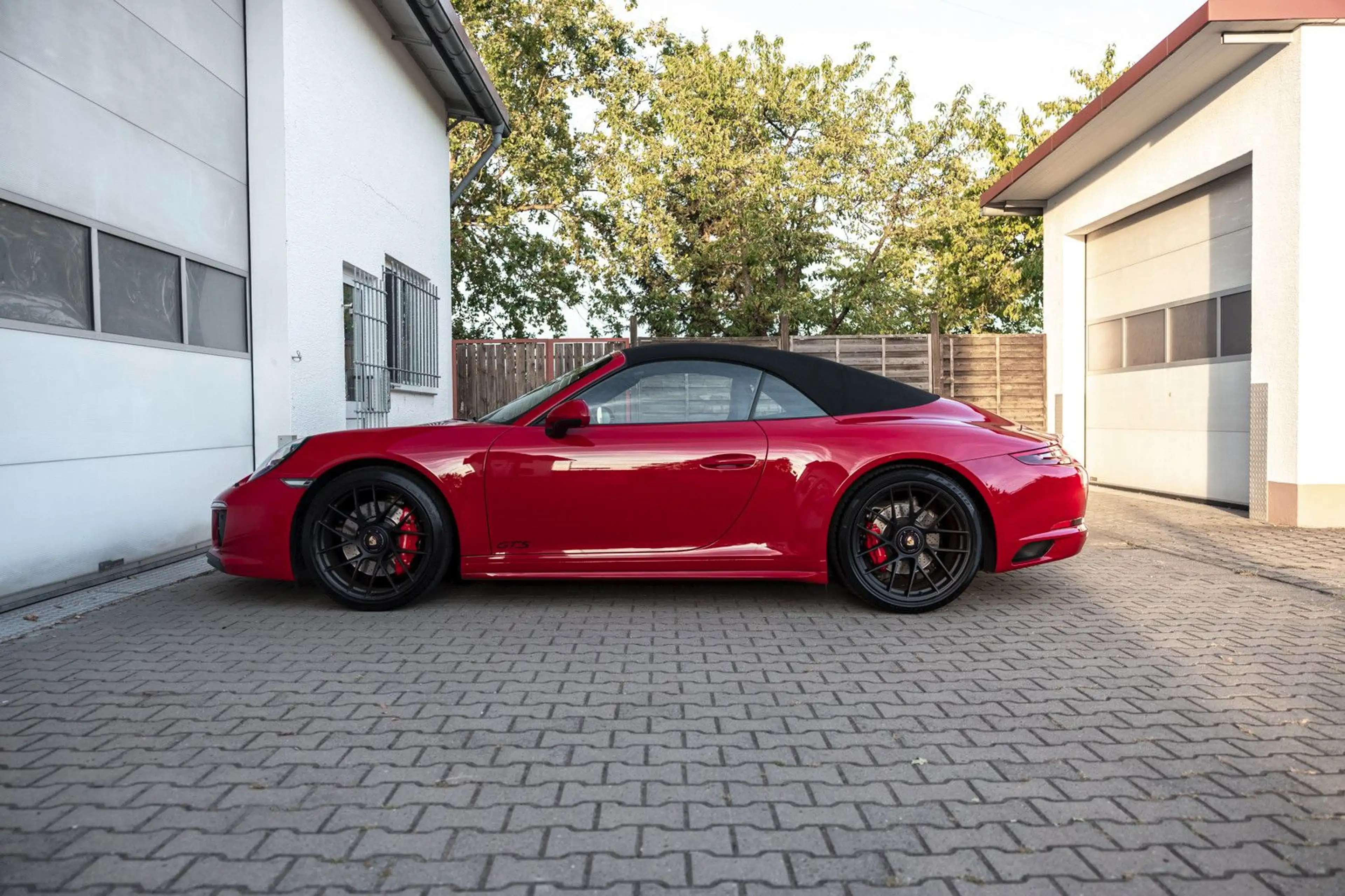 Porsche 991 911 4 GTS Cabrio LIFT+PDCC+VIERRADLENKUNG+PTV+ — photo 5