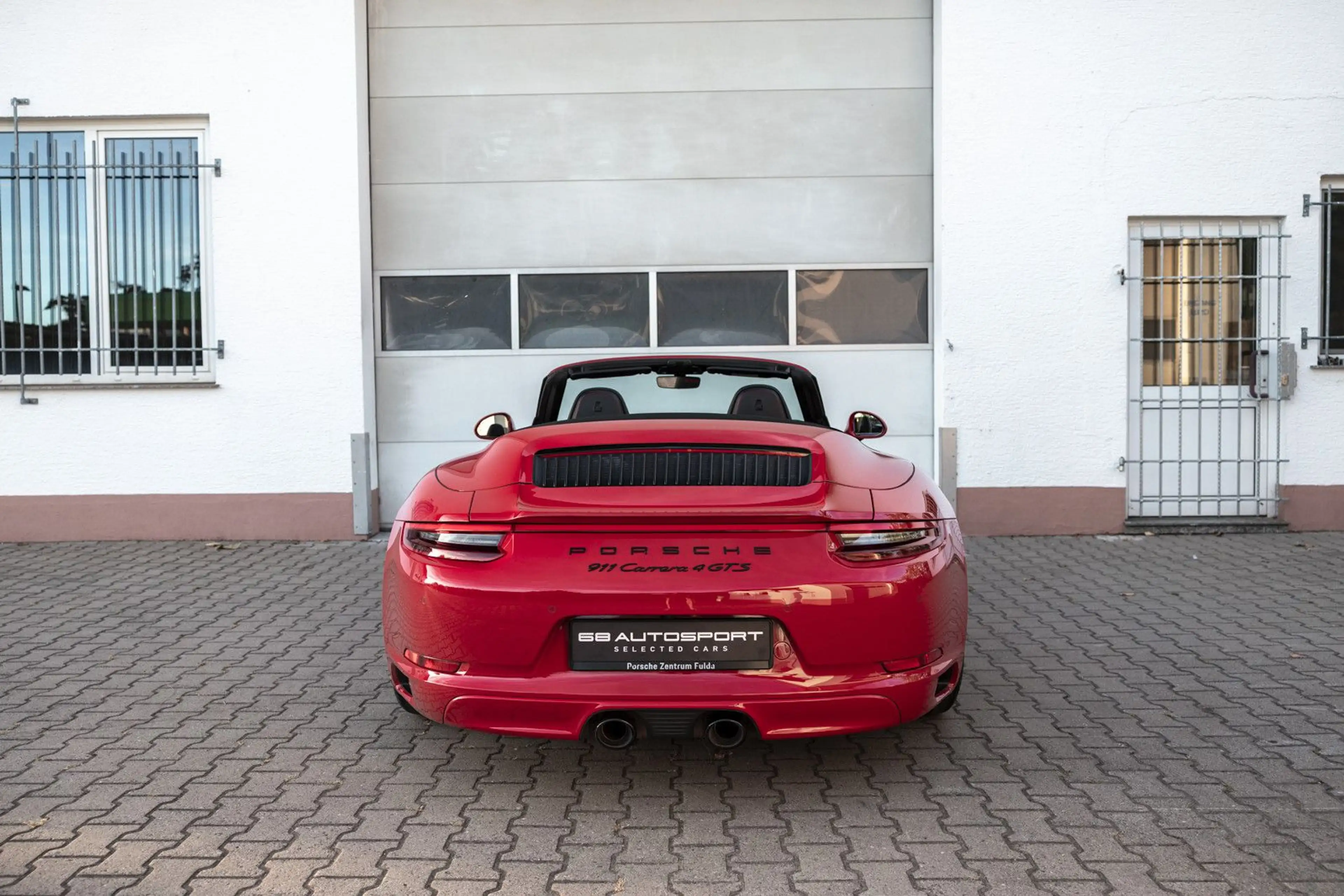 Porsche 991 911 4 GTS Cabrio LIFT+PDCC+VIERRADLENKUNG+PTV+ — photo 10