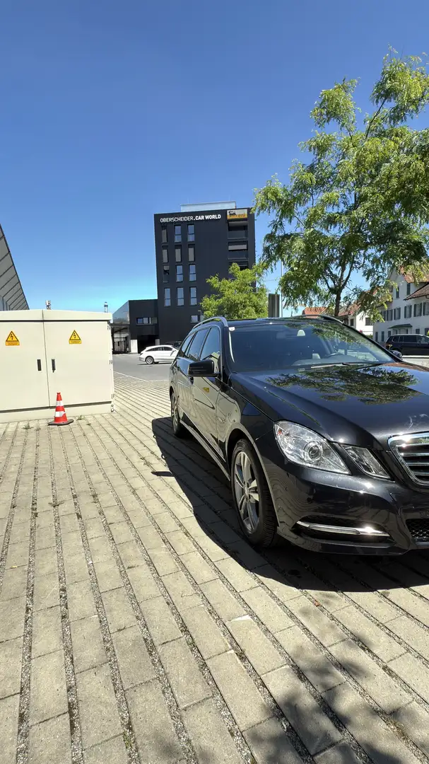 Mercedes-Benz E 220 T Elegance A-Edition CDI Aut.7 Setzen Schwarz - 2