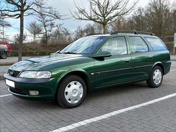 Vectra 1.6 Caravan CD