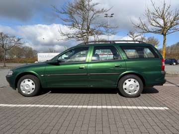 Vectra 1.6 Caravan CD