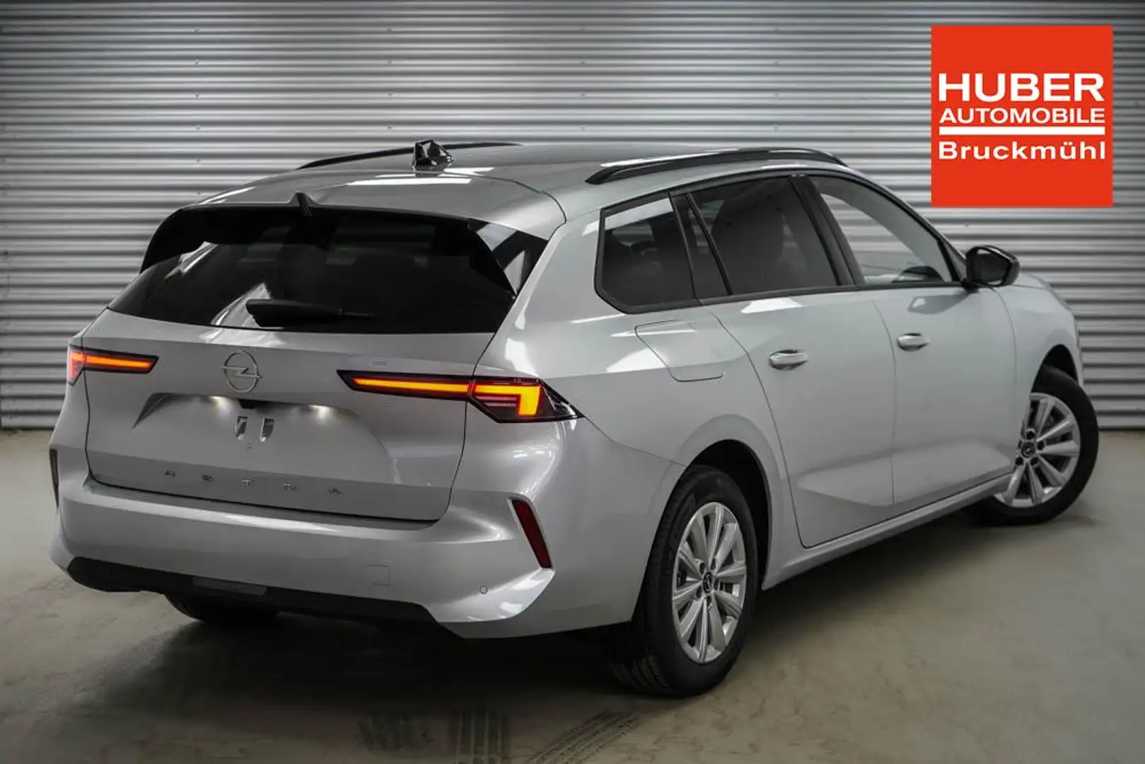 Opel Astra Sports Tourer 1,2 AT Edition - LAGER -LAG. 96 k... Argent - 2