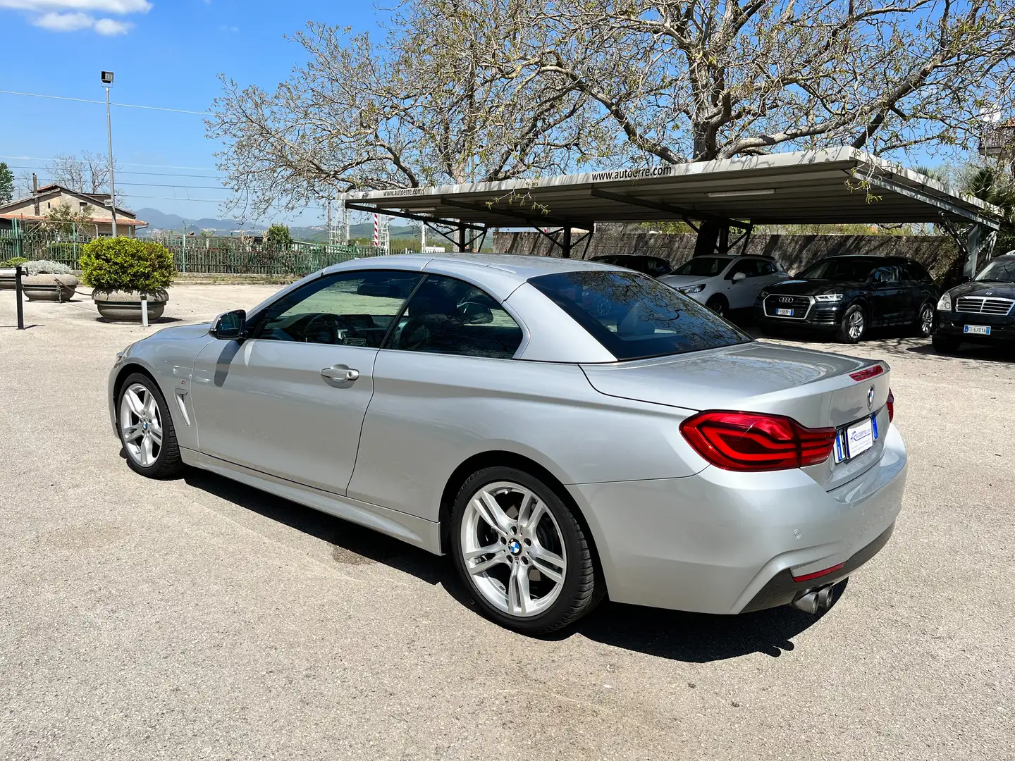 BMW 420 Serie 4 F33 2017 Cabrio 420d Cabrio Msport auto Argento - 2