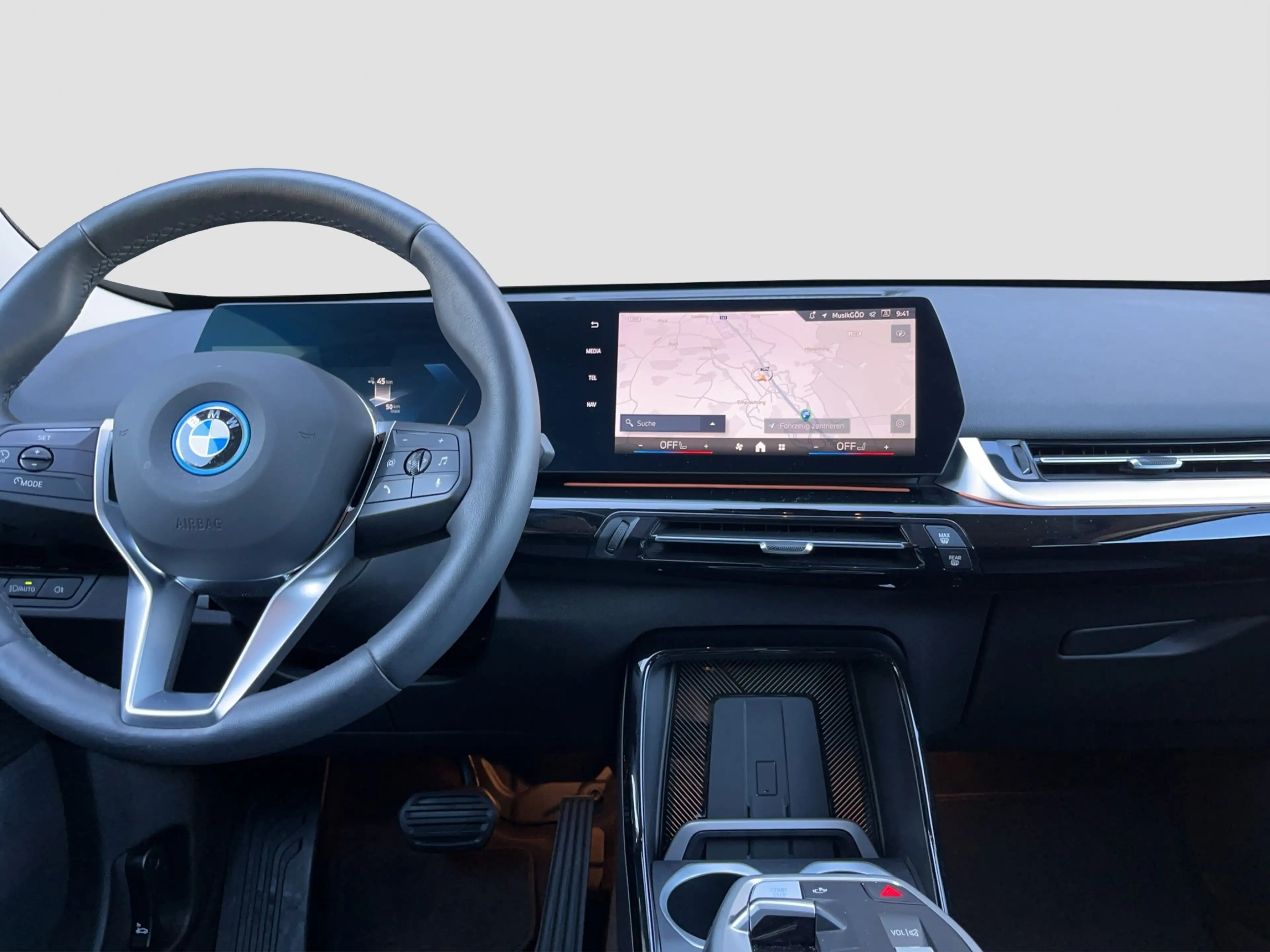 BMW iX1 eDrive 20 KAM LED ACC Kam. SHZ AHK AUT LM — photo 15