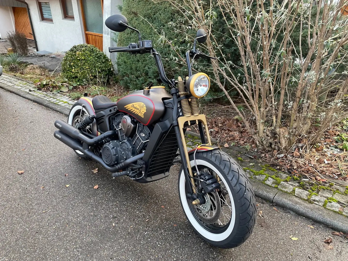 Indian Scout Custom Bobber Unikat Braun - 2