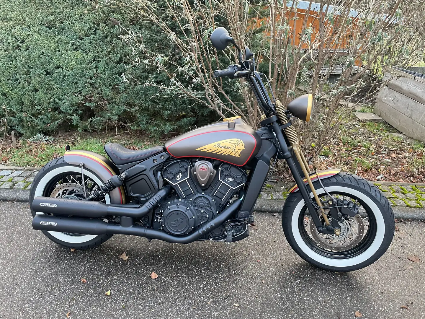 Indian Scout Custom Bobber Unikat Braun - 1