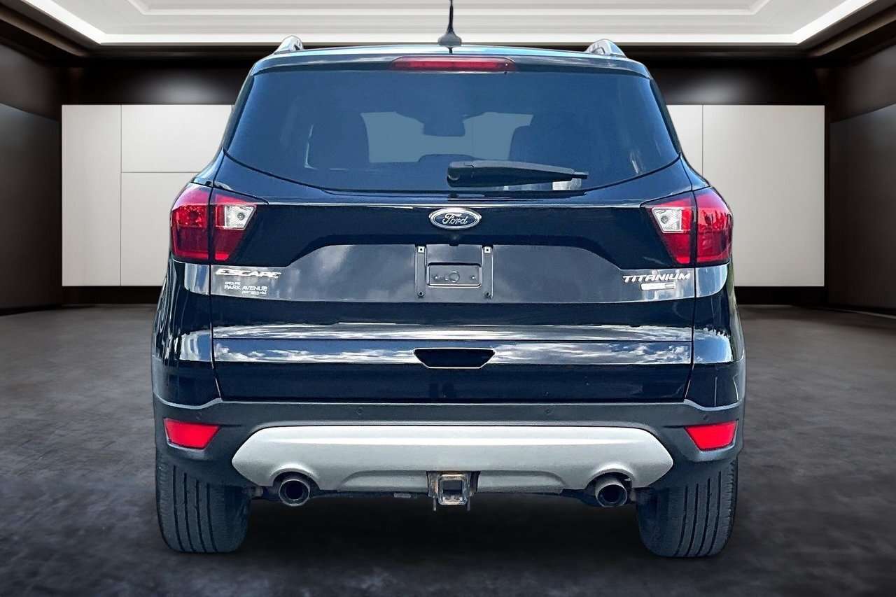 2019 Ford Escape TITANIUM ECOBOOST 4WD - LEATHER - SONY AUDIO - NAV — снимка 1