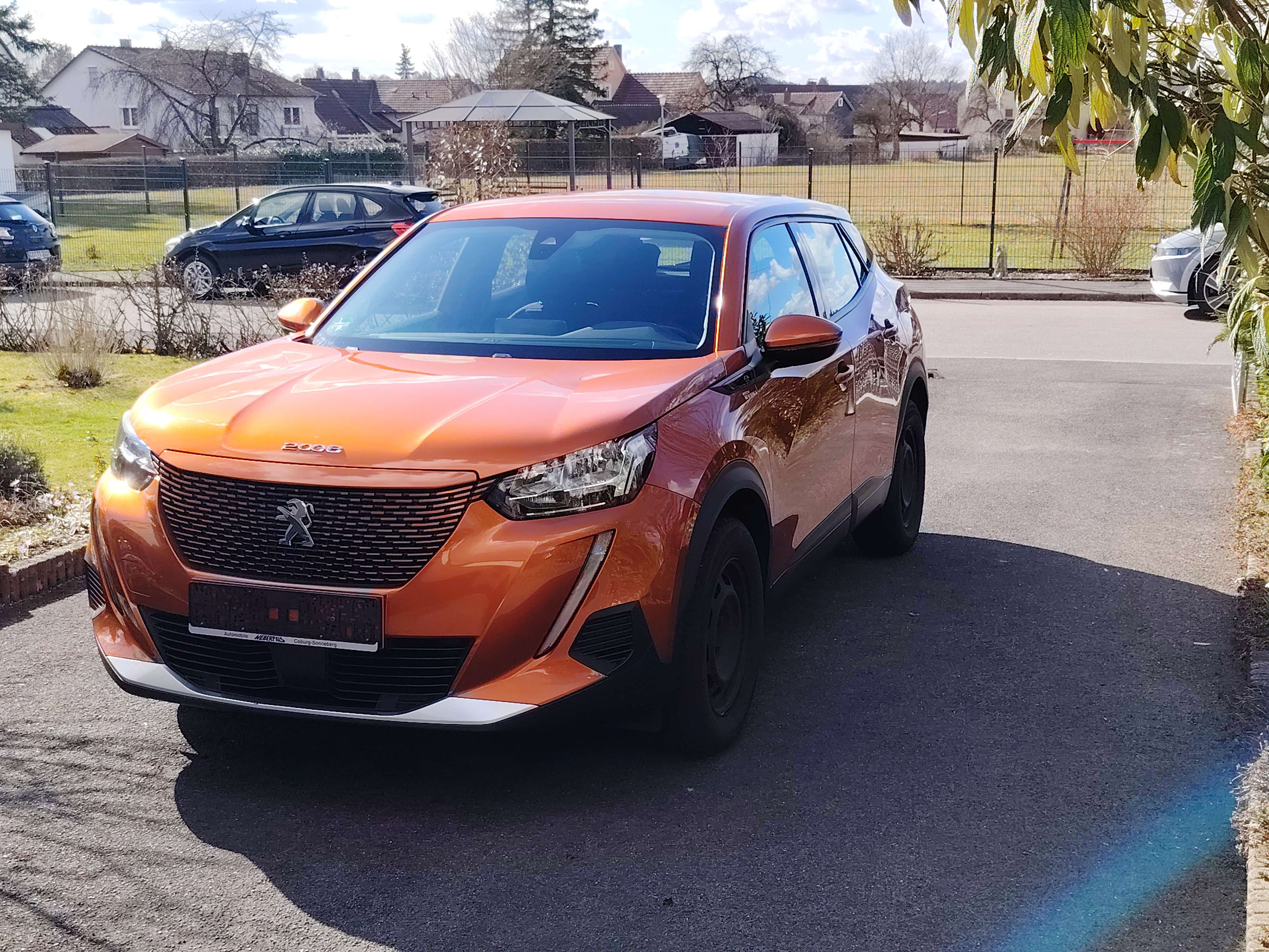 Second hand Peugeot E-2008 
