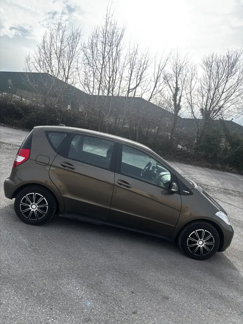 Mercedes-Benz A 160 Elegance A-Edition BlueEfficiency - 2