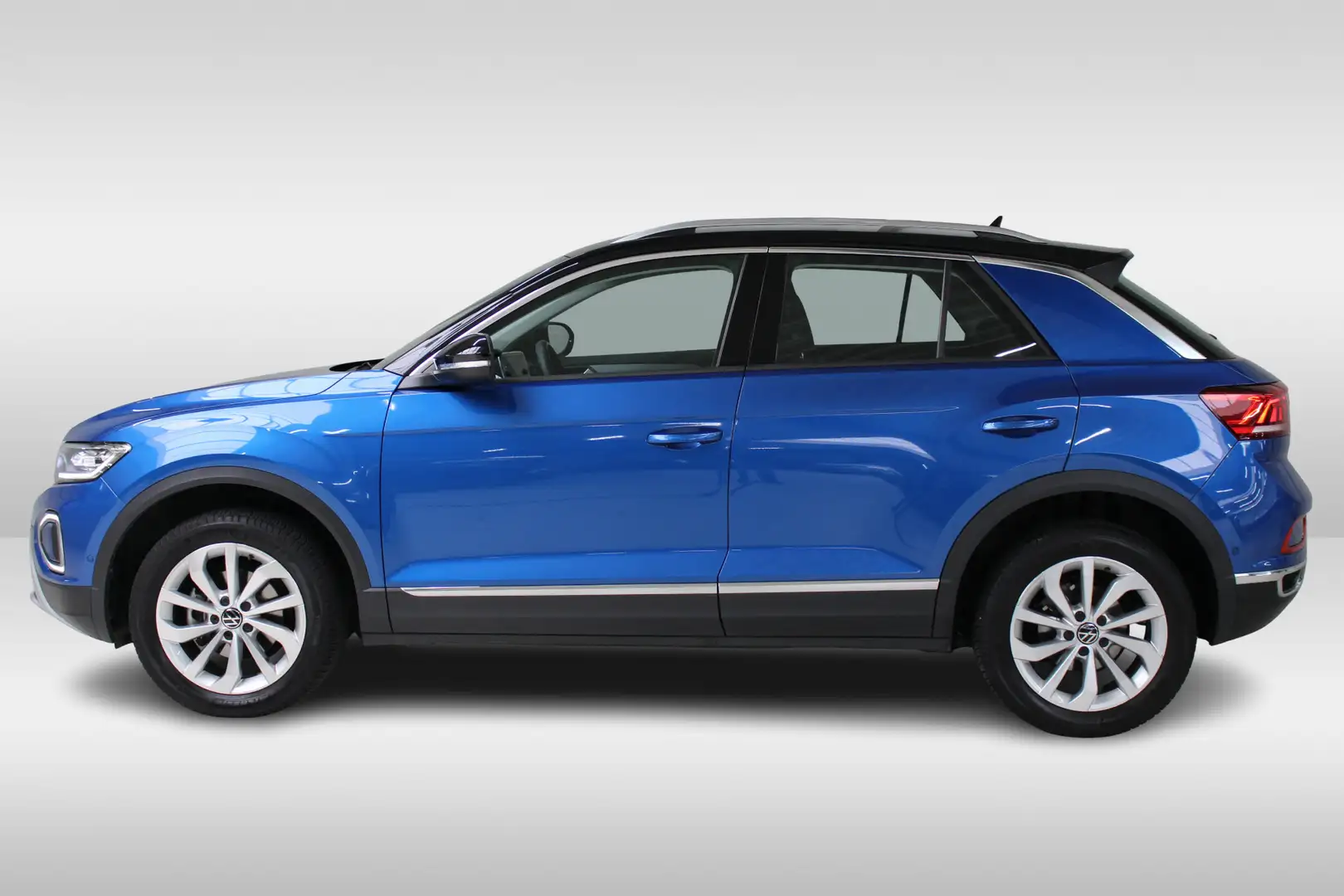 Volkswagen T-Roc 1.0 TSI Style Navigatie | Climate Control | Stoel Blau - 2