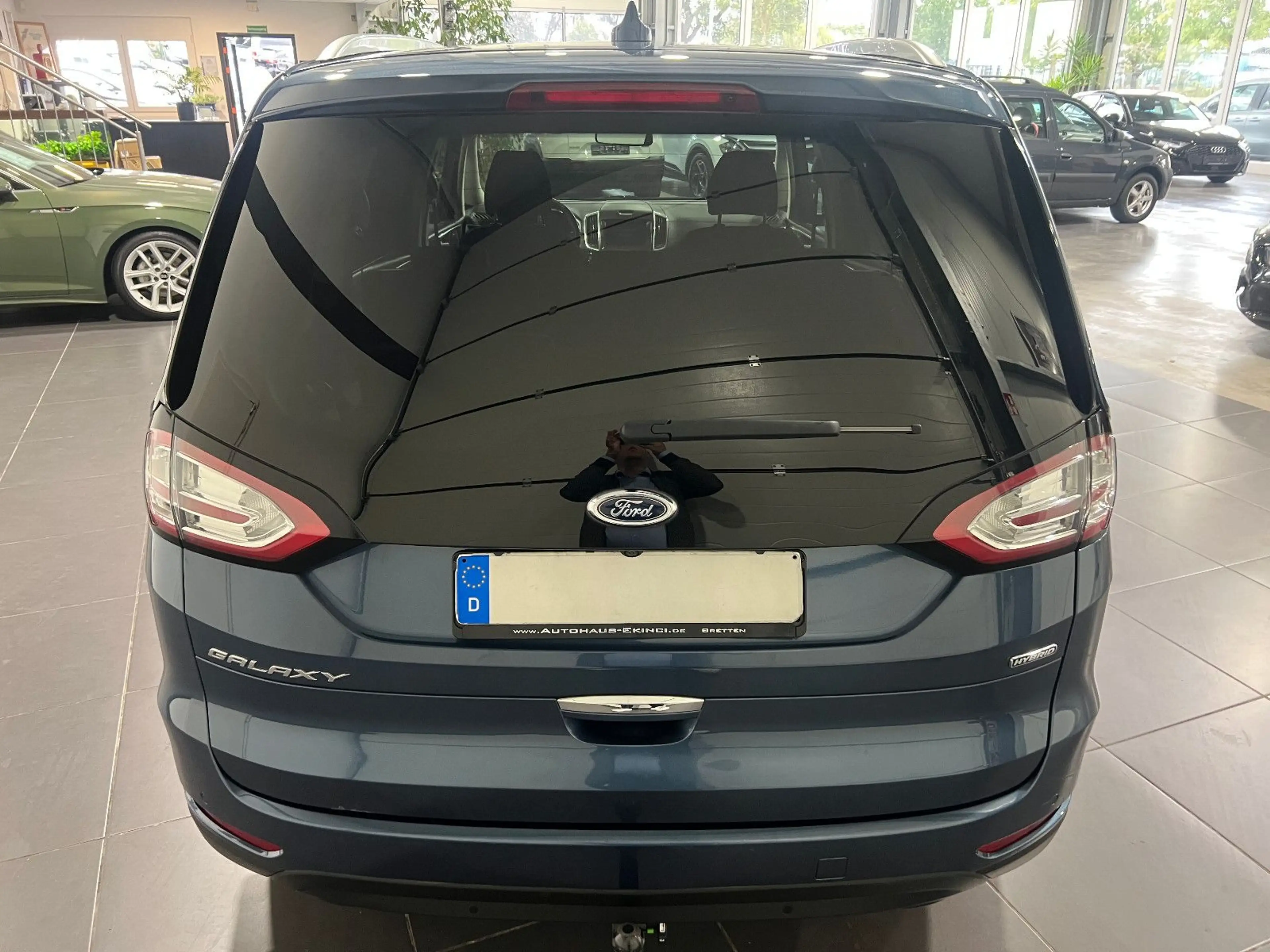 Ford Galaxy 2.5 Hybrid Automatik **7-Sitze*Navi*AHK** — photo 8