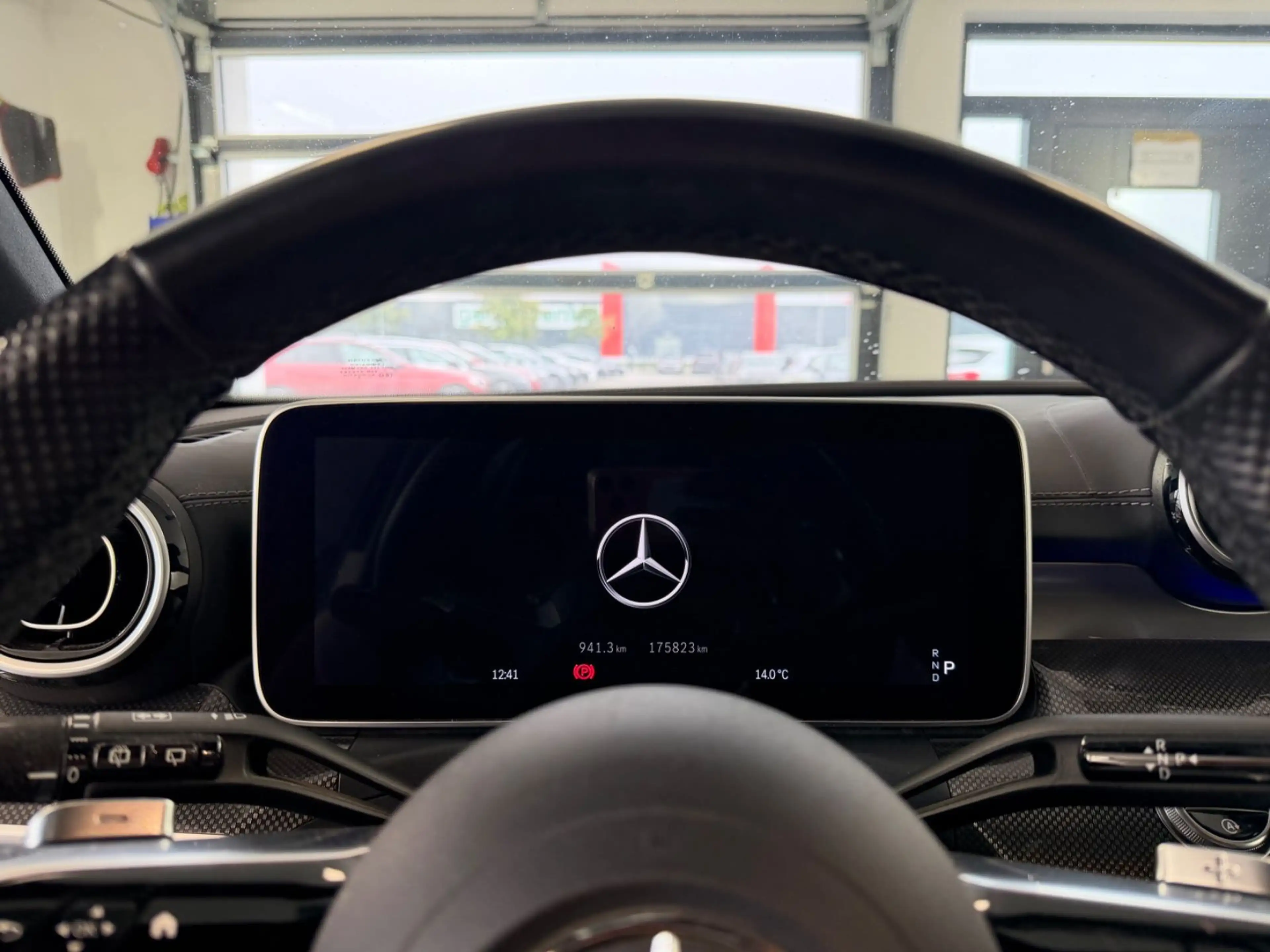 Mercedes-Benz C 220 d T AMG LINE | DISTRONIC | NIGHT | CARPLAY — photo 13