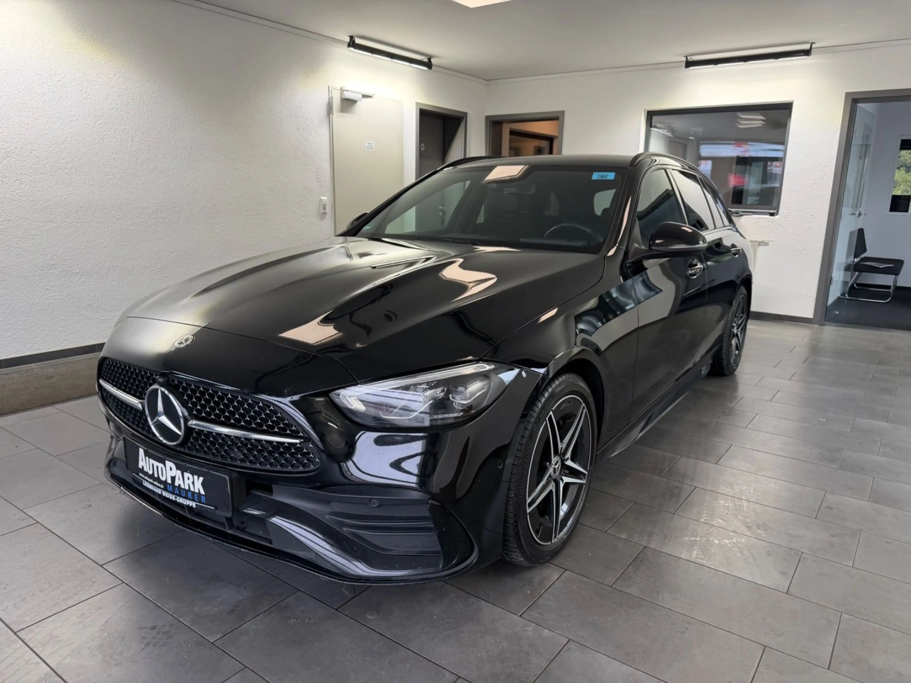 Mercedes-Benz C 220 d T AMG LINE | DISTRONIC | NIGHT | CARPLAY — photo 2
