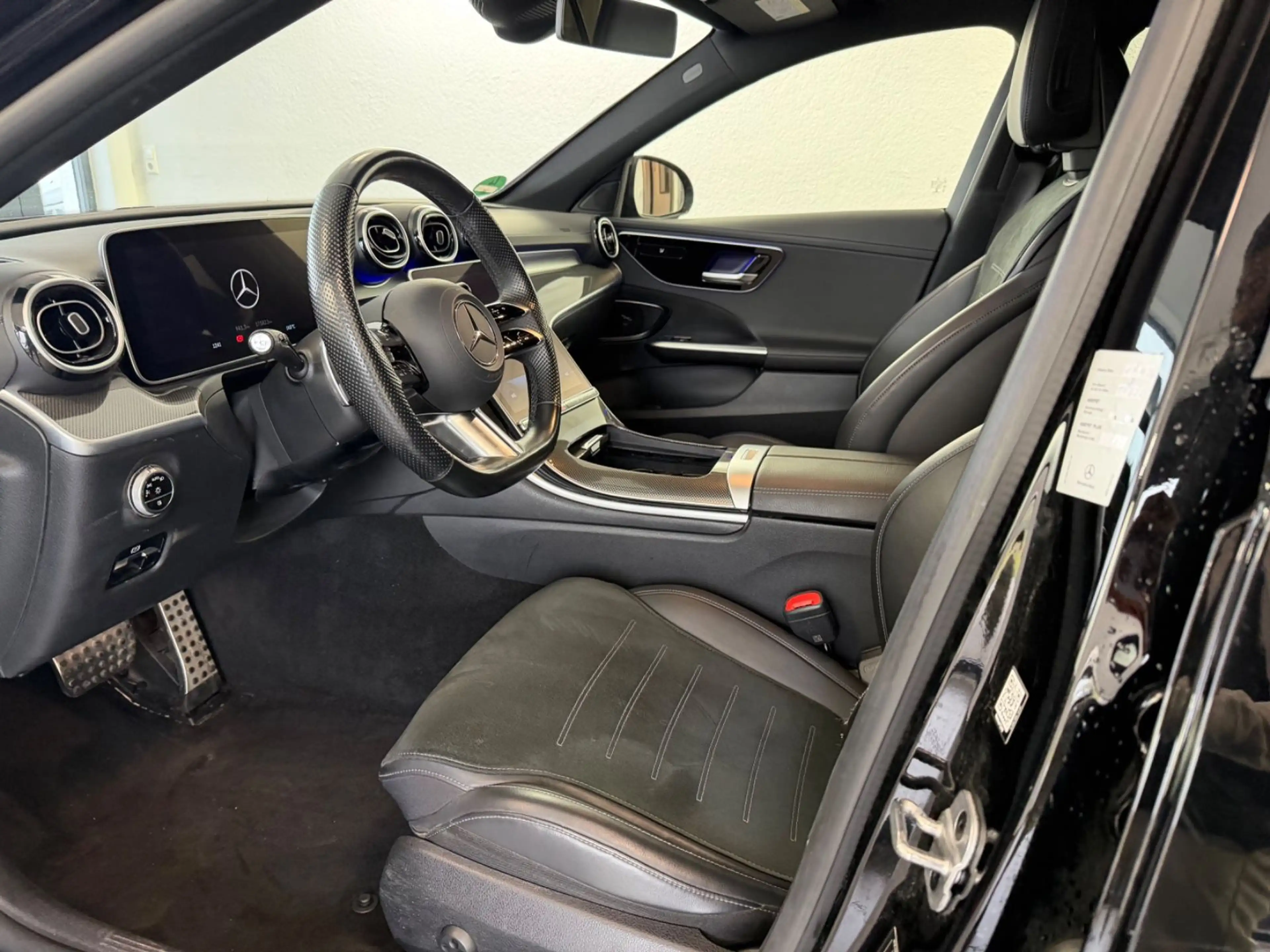 Mercedes-Benz C 220 d T AMG LINE | DISTRONIC | NIGHT | CARPLAY — photo 11