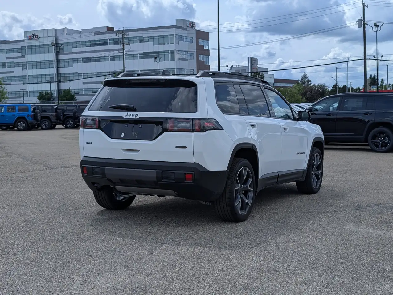 Jeep Cherokee снимка Jeep Cherokee