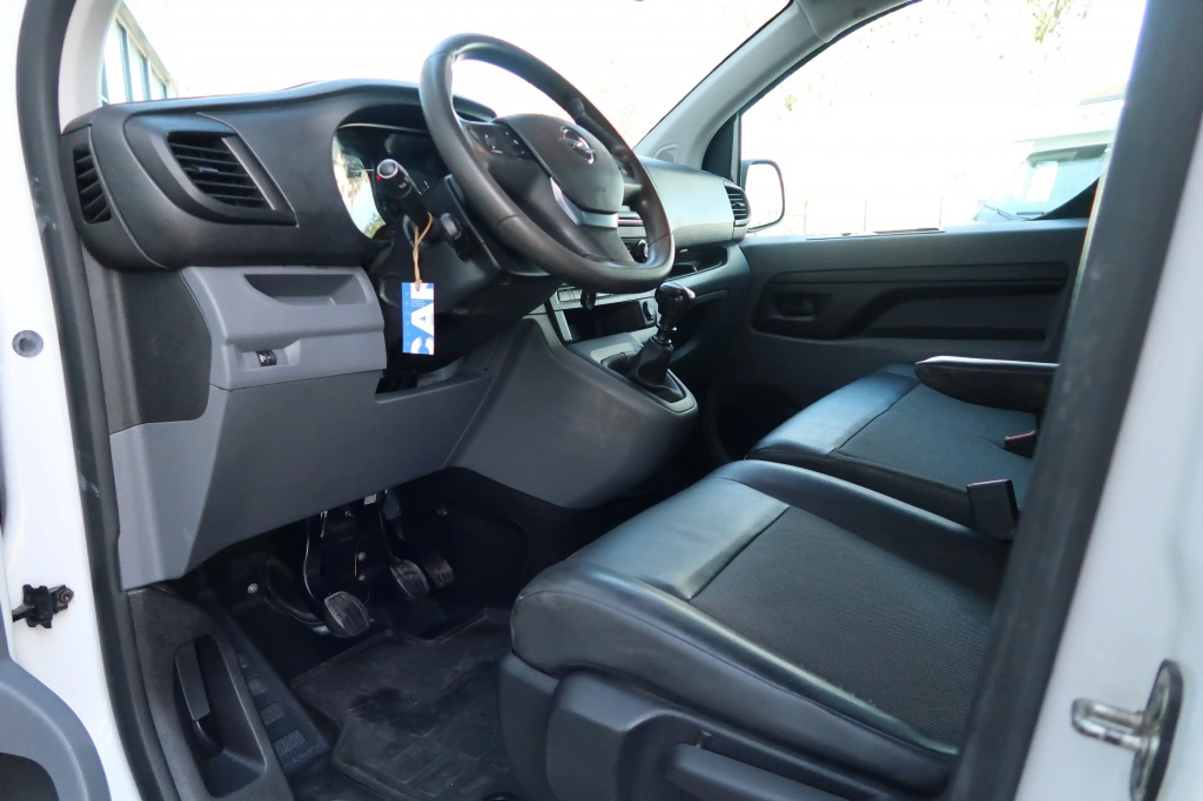 Opel Vivaro 1.5 CDTI L2H1 Edition — photo 14