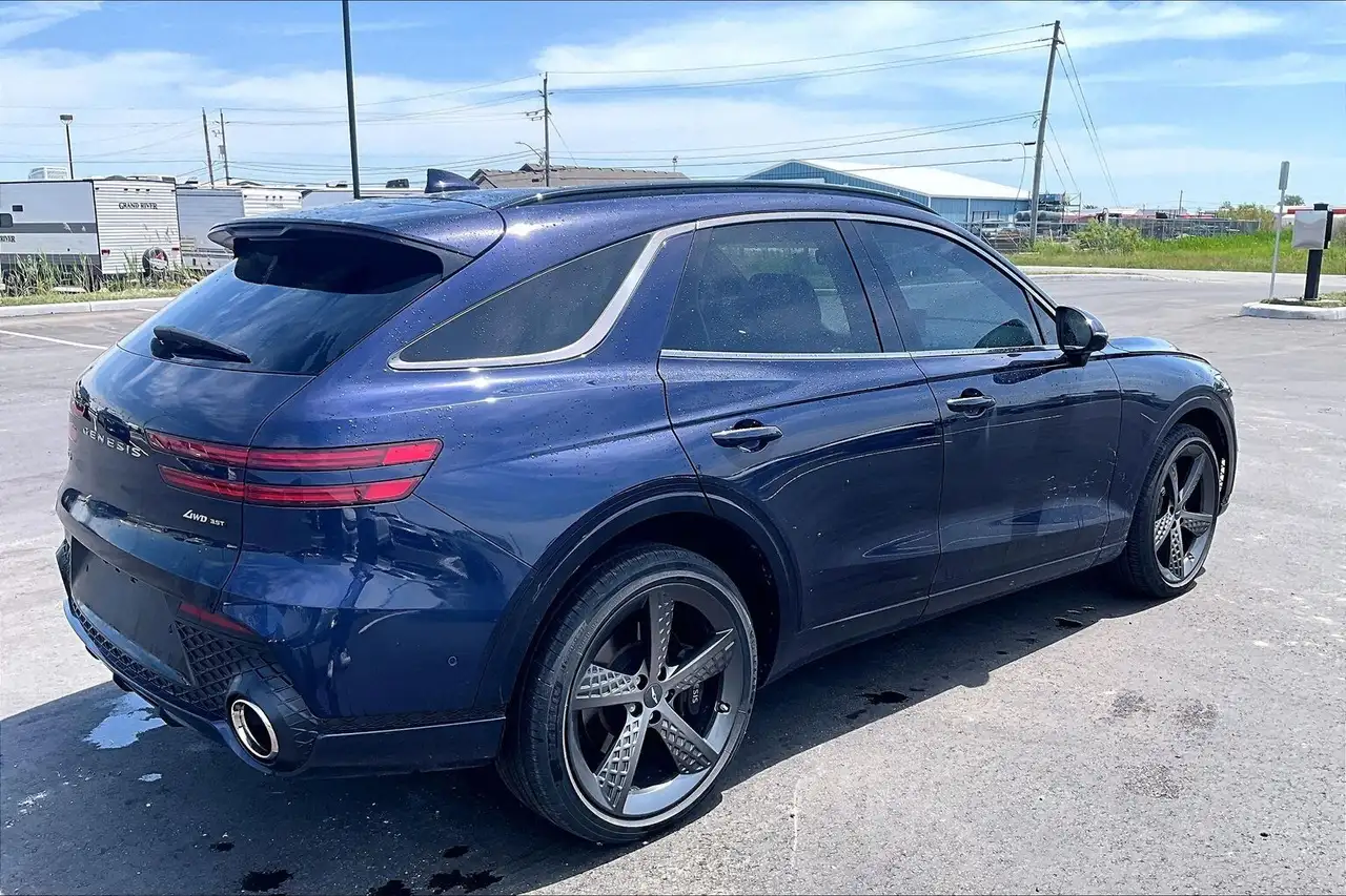 Genesis GV70 снимка Genesis GV70
