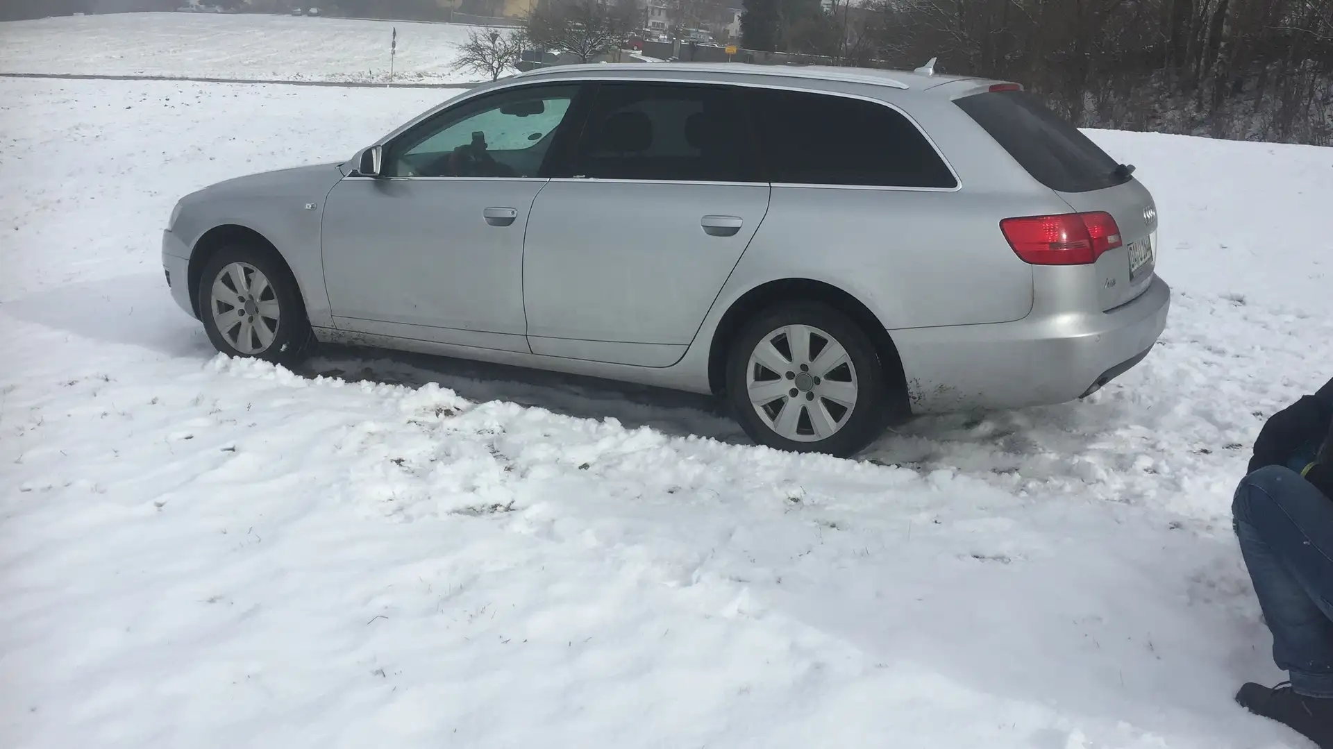 Audi A6 allroad 2.7 TDI quattro 2698 cm3, 180PS Silber - 1