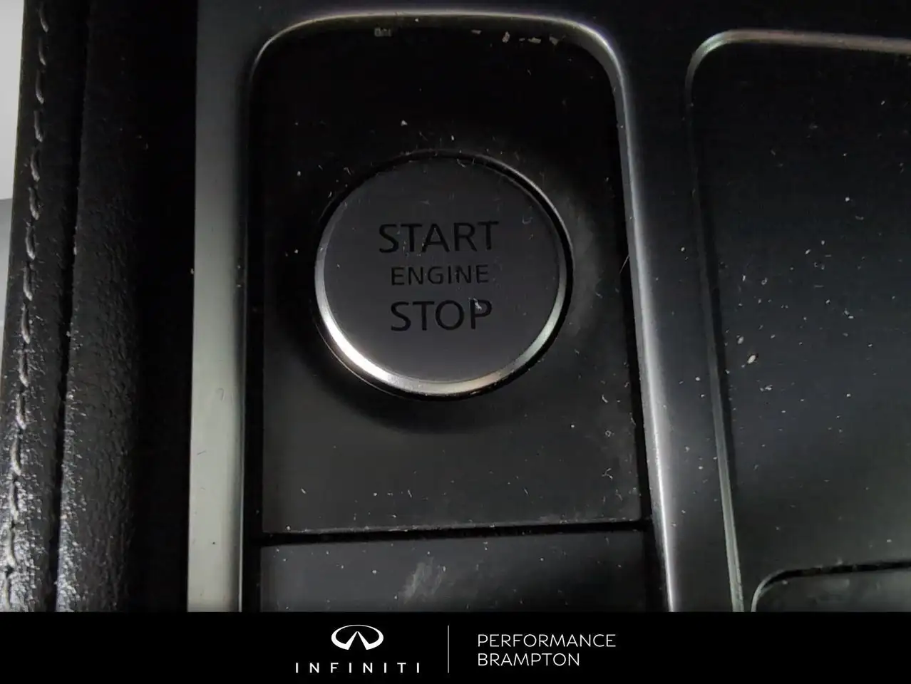 Infiniti QX60 снимка Infiniti QX60