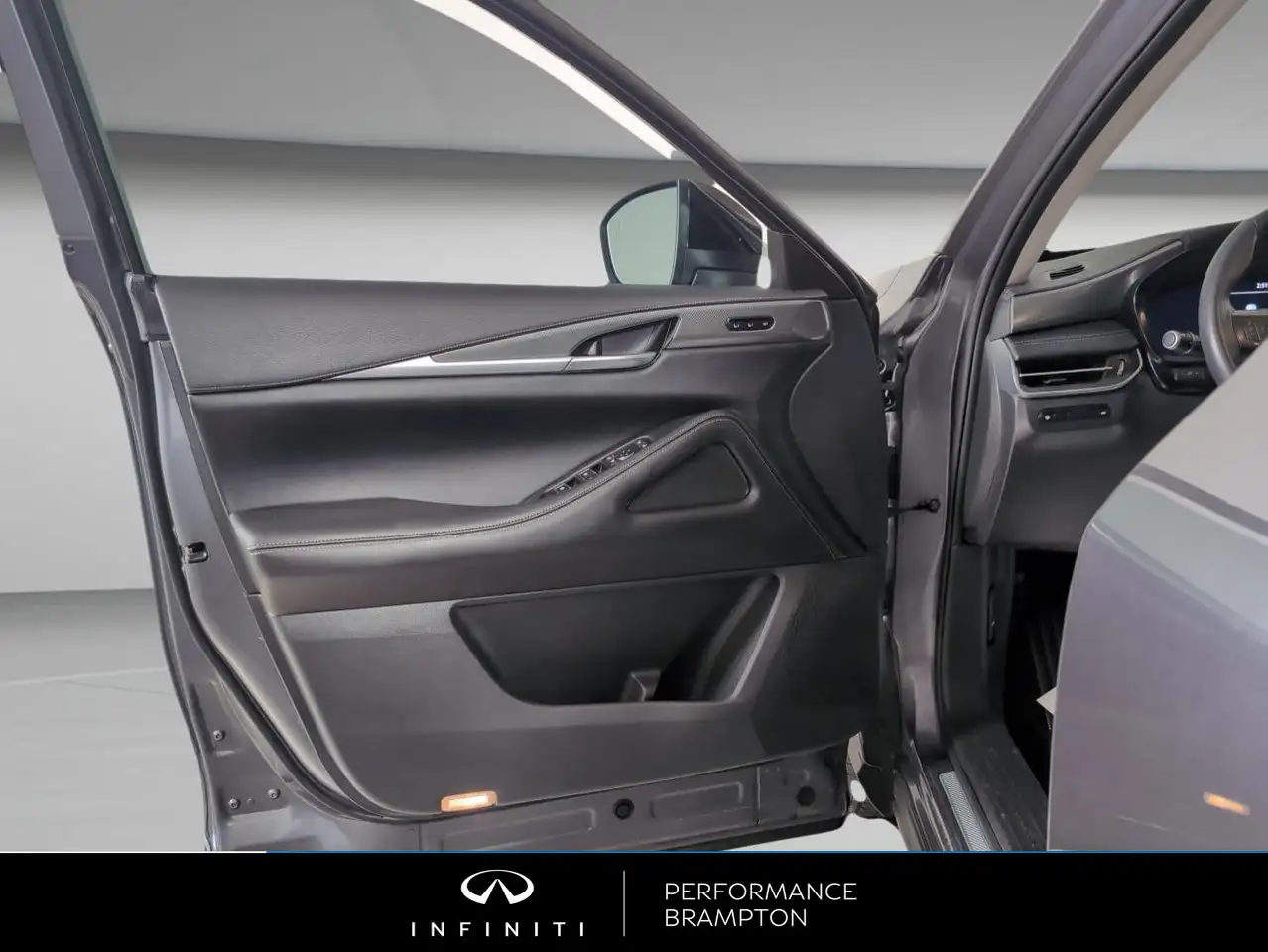 Infiniti QX60 снимка Infiniti QX60
