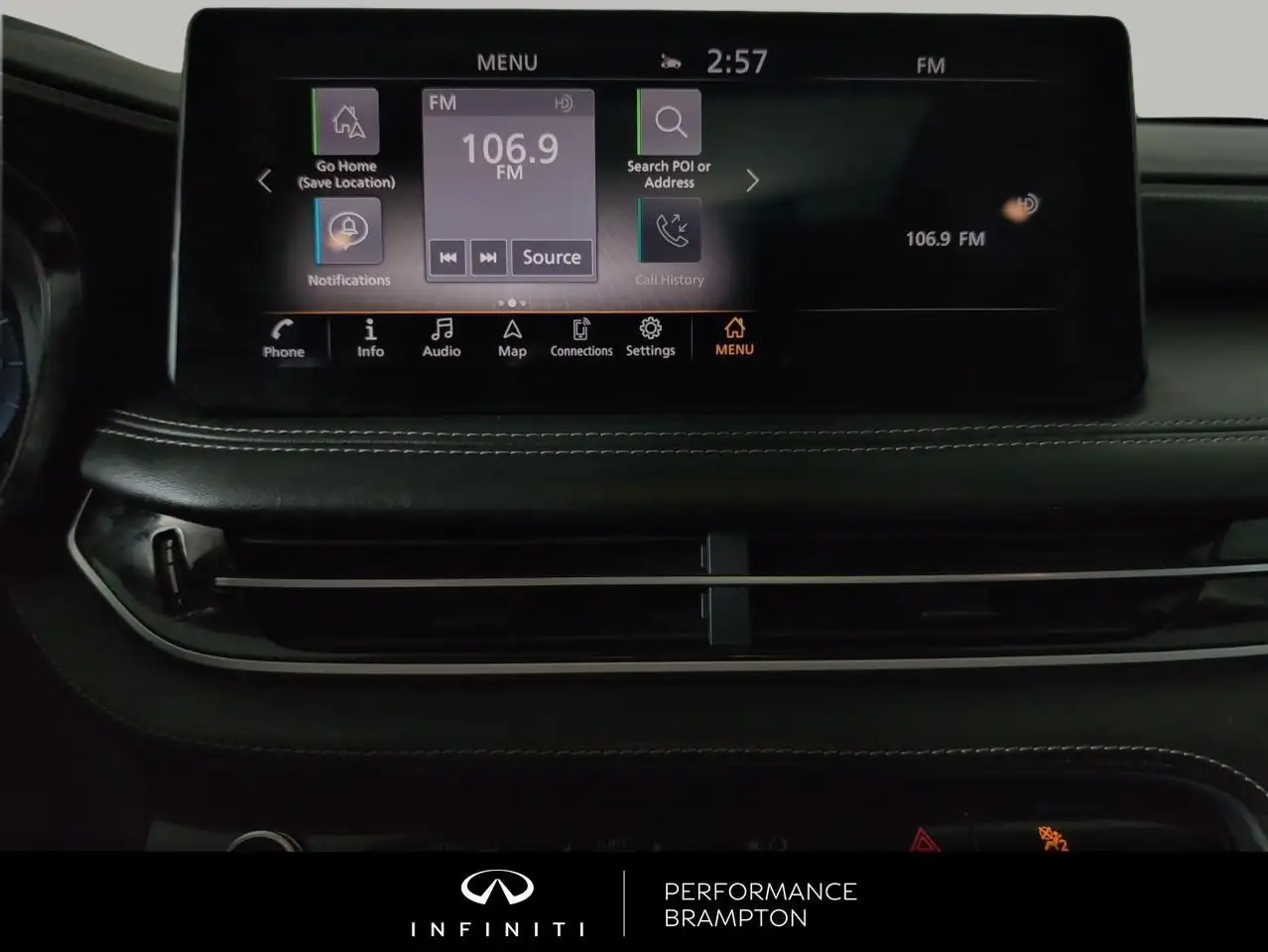 Infiniti QX60 снимка Infiniti QX60