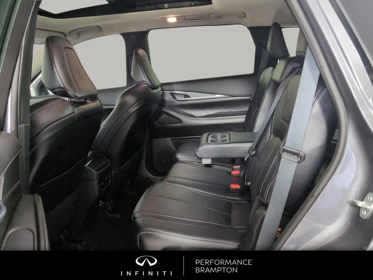 Infiniti QX60 снимка Infiniti QX60