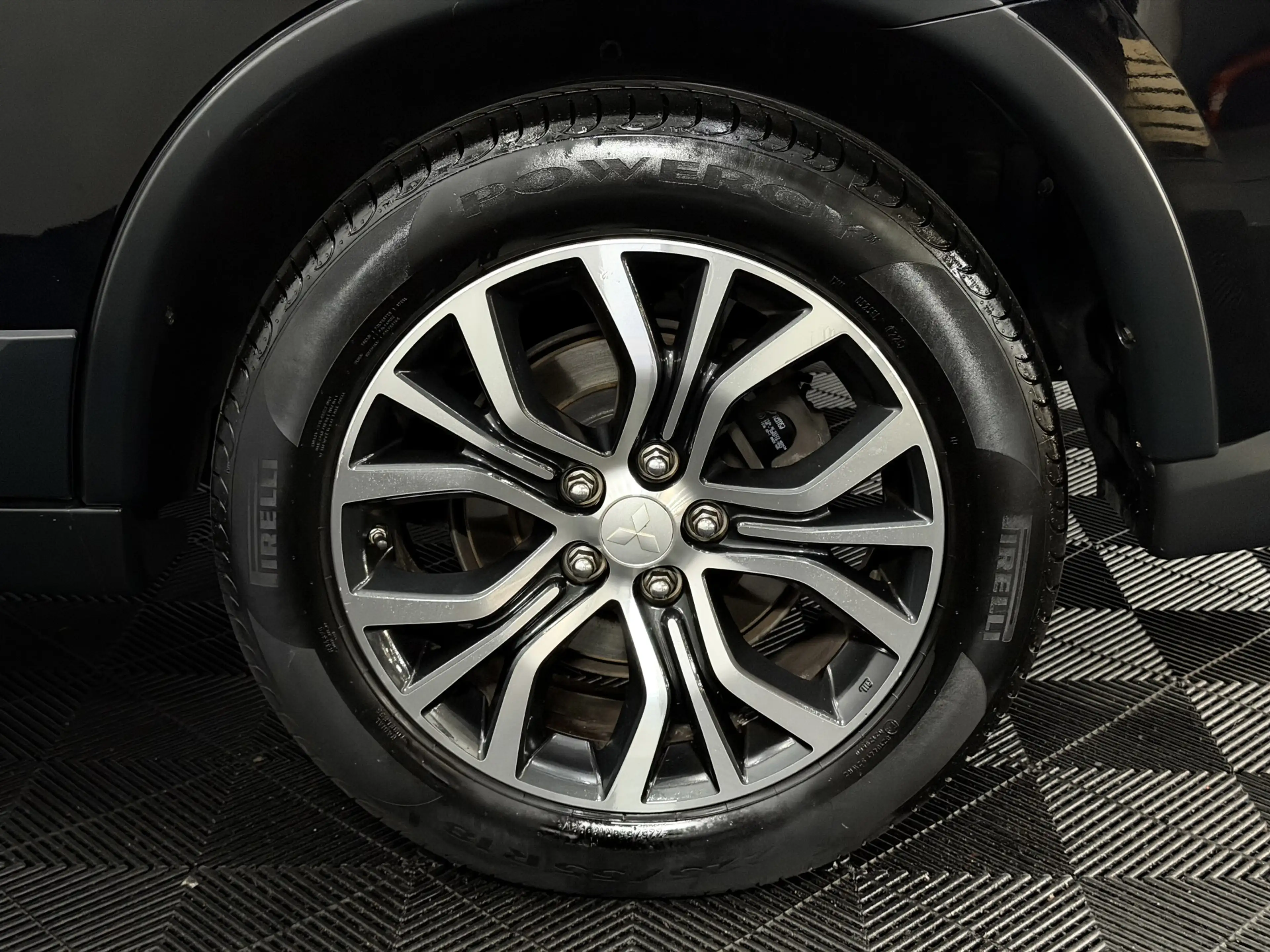 Mitsubishi Outlander 2.0 Executive Edition 7P Camera, Clima, Cruise con — photo 6