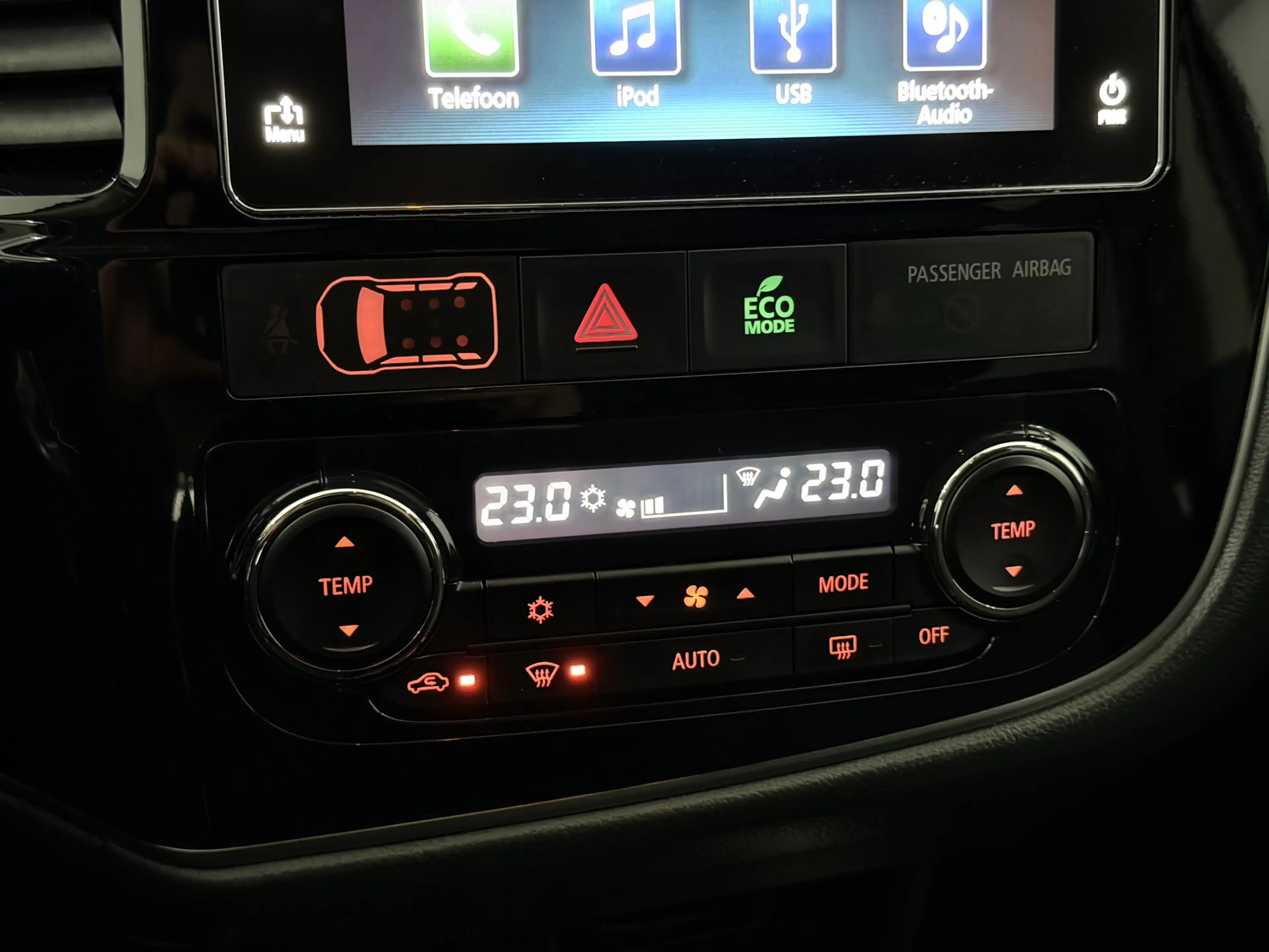 Mitsubishi Outlander 2.0 Executive Edition 7P Camera, Clima, Cruise con — photo 16