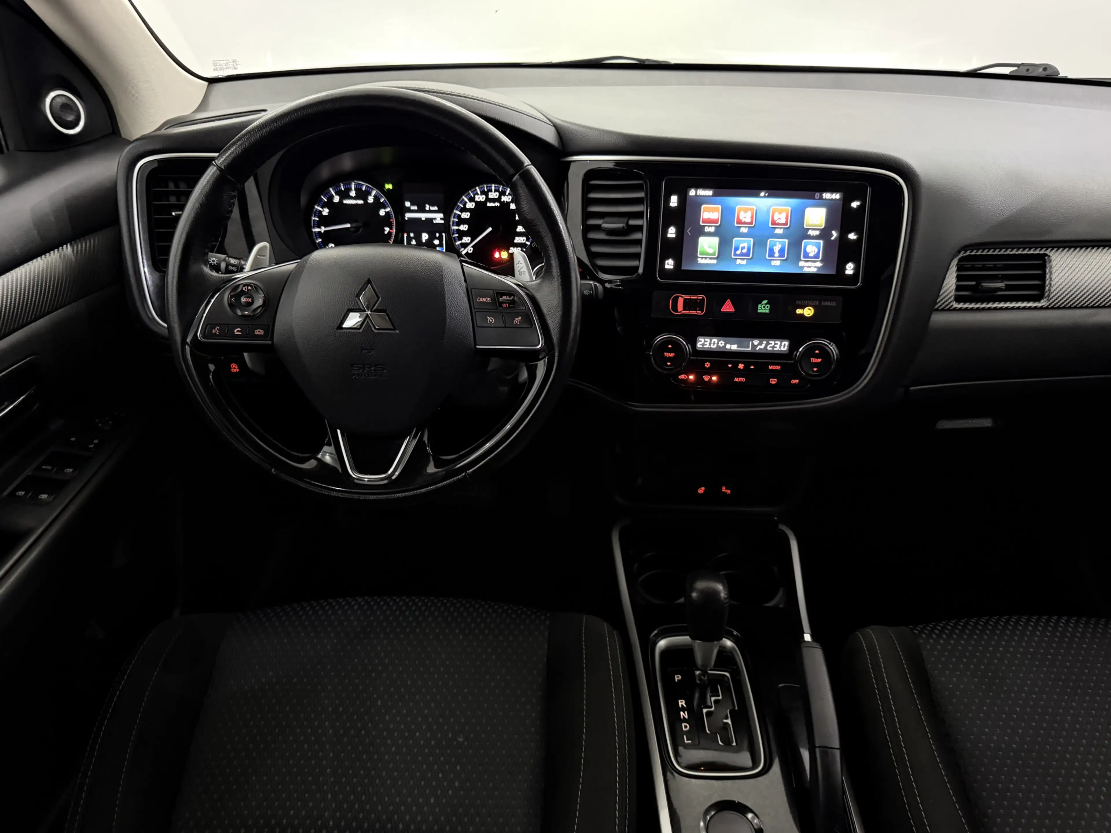 Mitsubishi Outlander 2.0 Executive Edition 7P Camera, Clima, Cruise con — photo 11