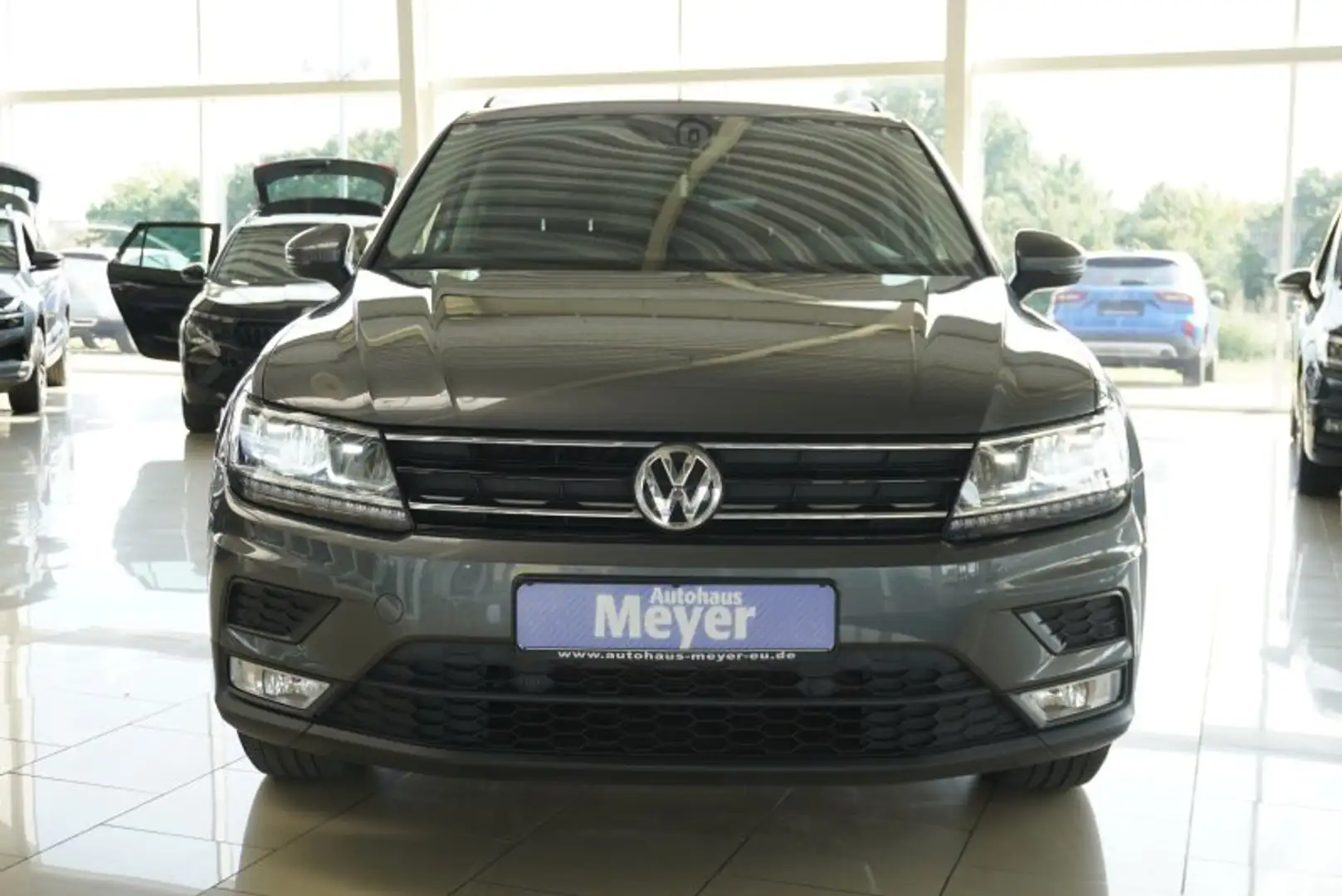 Volkswagen Tiguan 1,4TSI DSG Voll-LED/Navi/Keyless/Winterp. Grau - 2