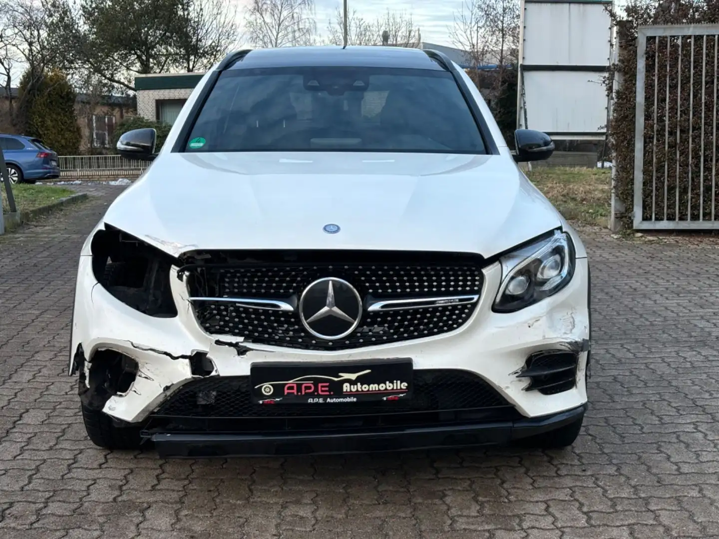 Mercedes-Benz GLC 43 AMG 4Matic Burm.Carbon Camera Panor Weiß - 2