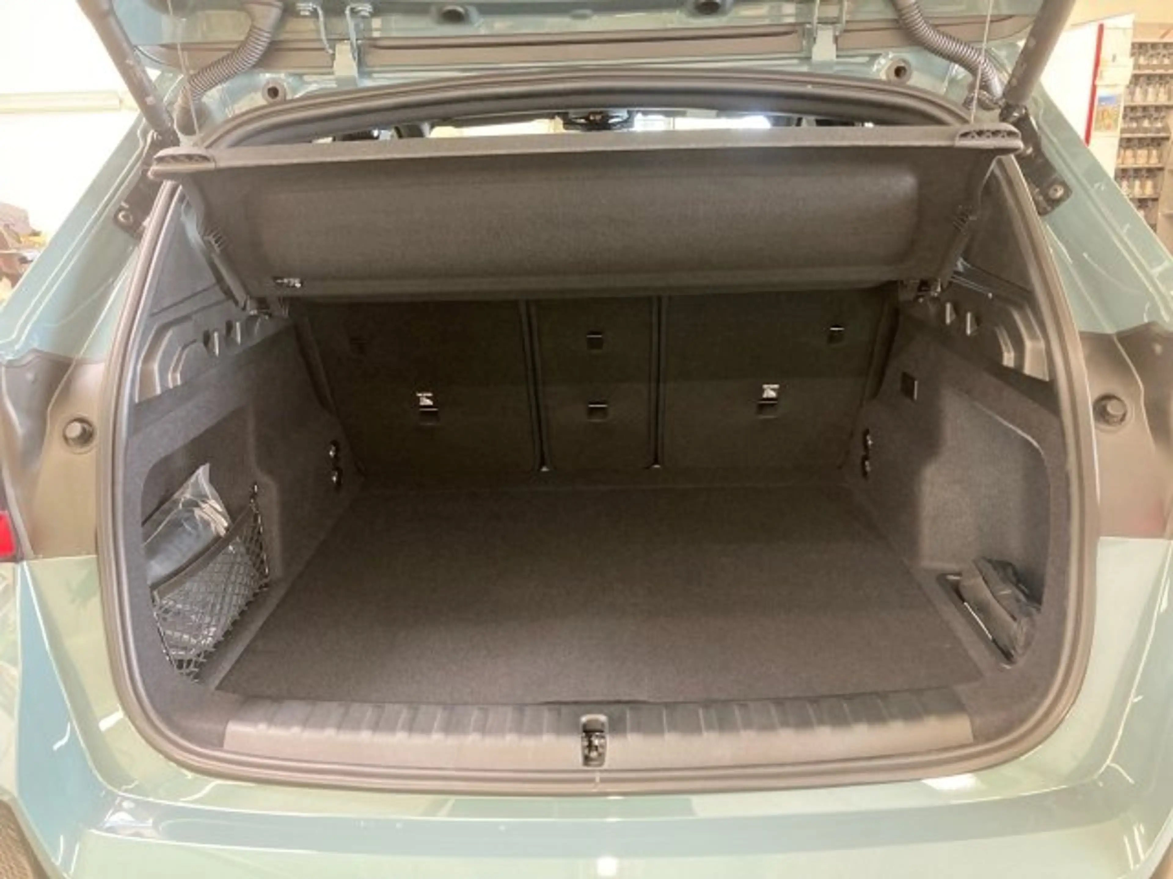 BMW iX1 eDrive 20 U11 — photo 13