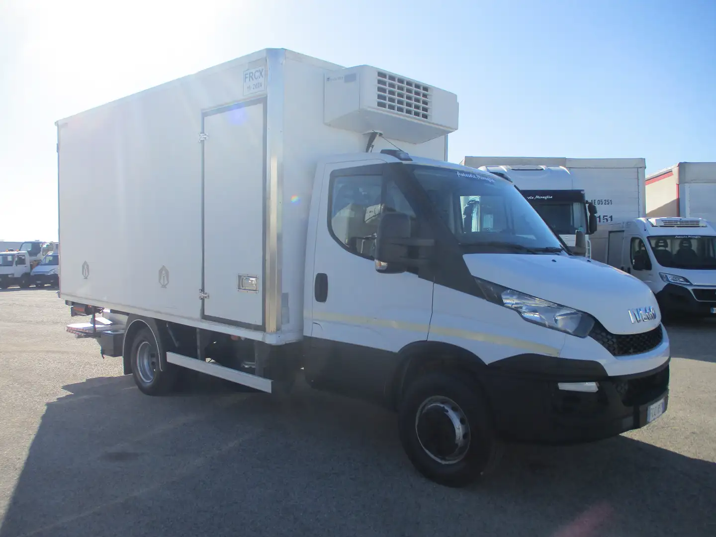 Iveco Daily 60C15 3000 150CV CASS FRIGO 8PED+PEDANA RETRATTILE Blanco - 1