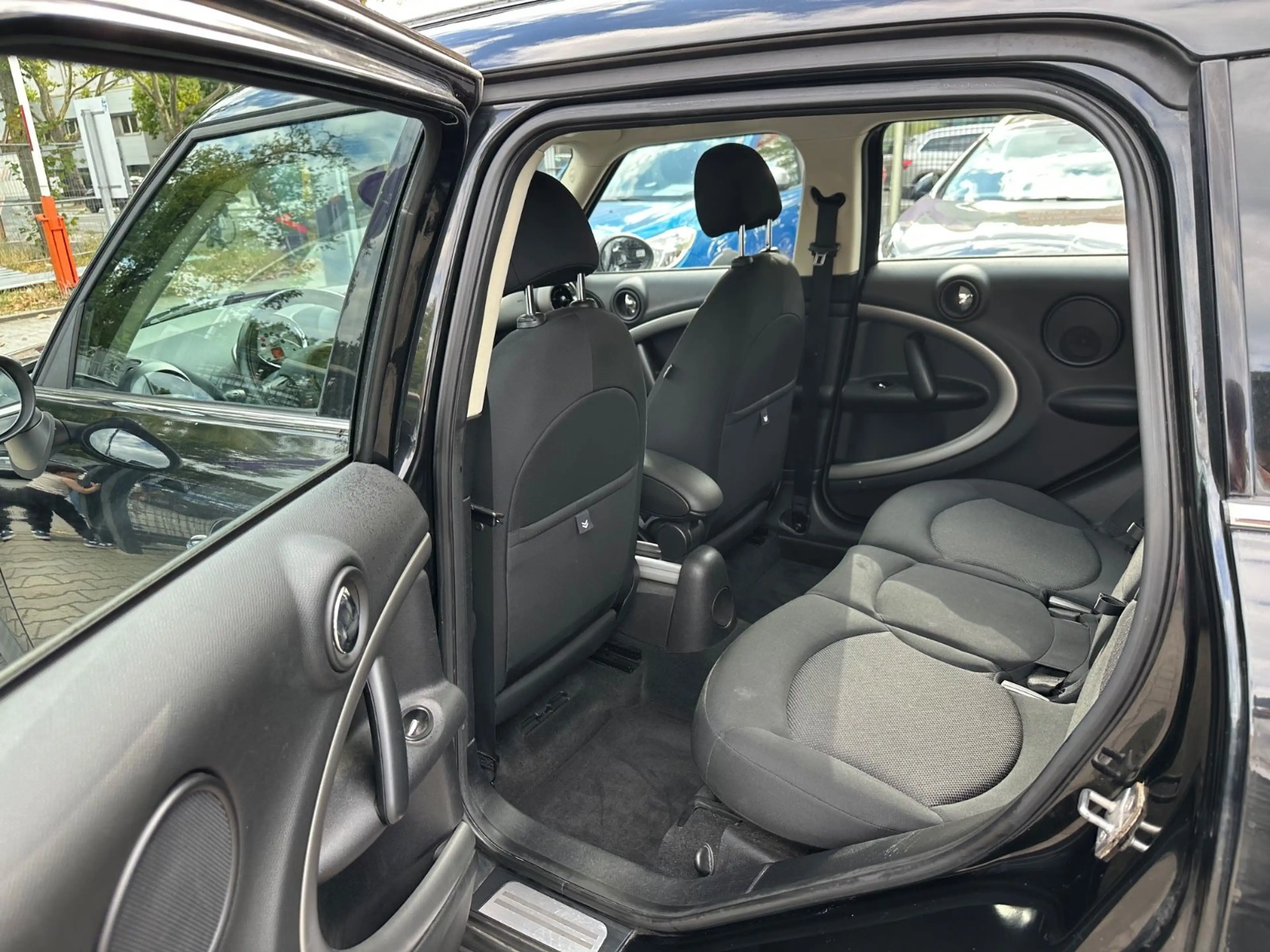 MINI One Countryman One 1.HAND* *WENIG KM* — photo 11