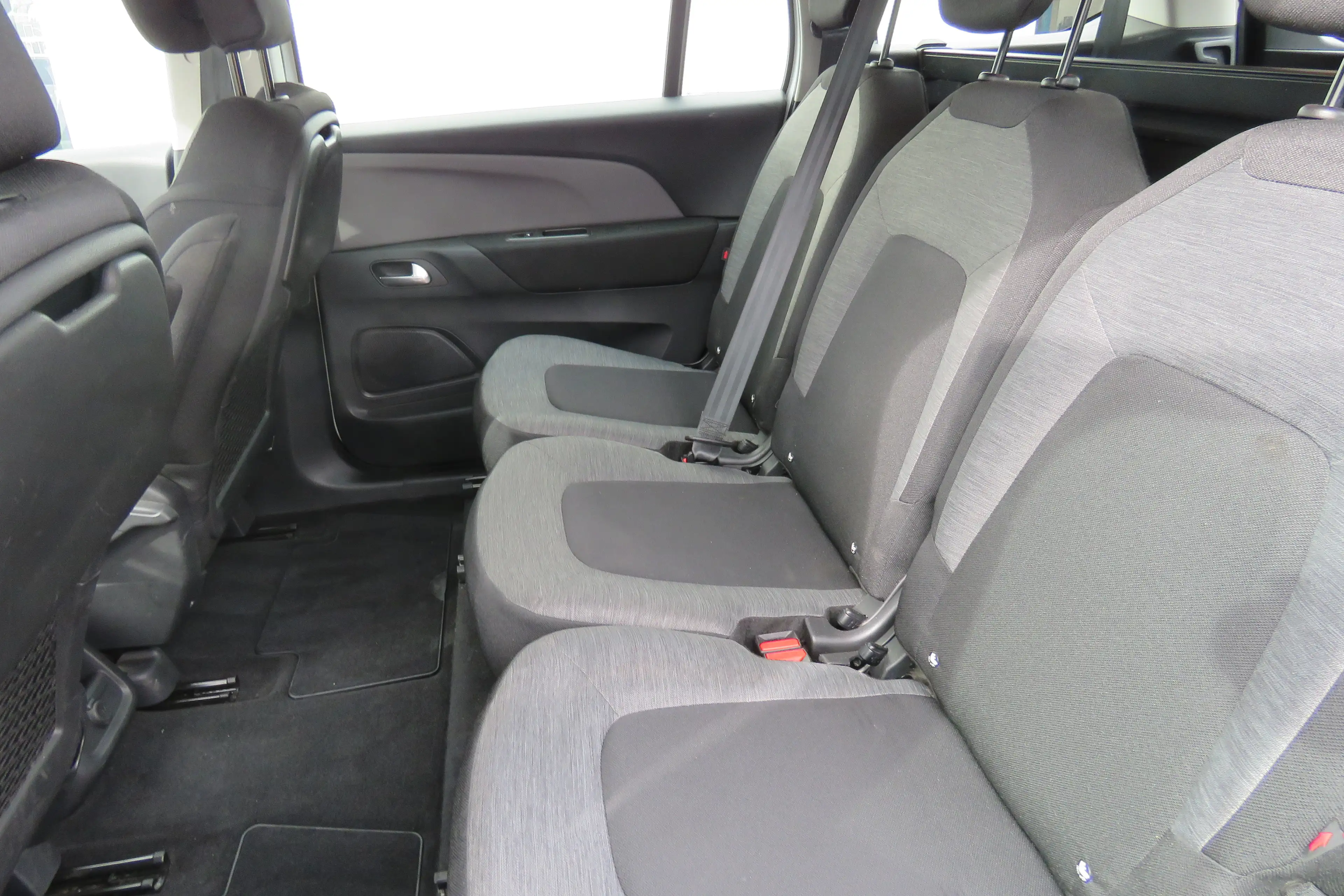 Citroen Grand C4 SpaceTourer Grand C4 SpaceTourer 1.2 PureTech 7 plaatsen - Navi app - Alu — photo 12