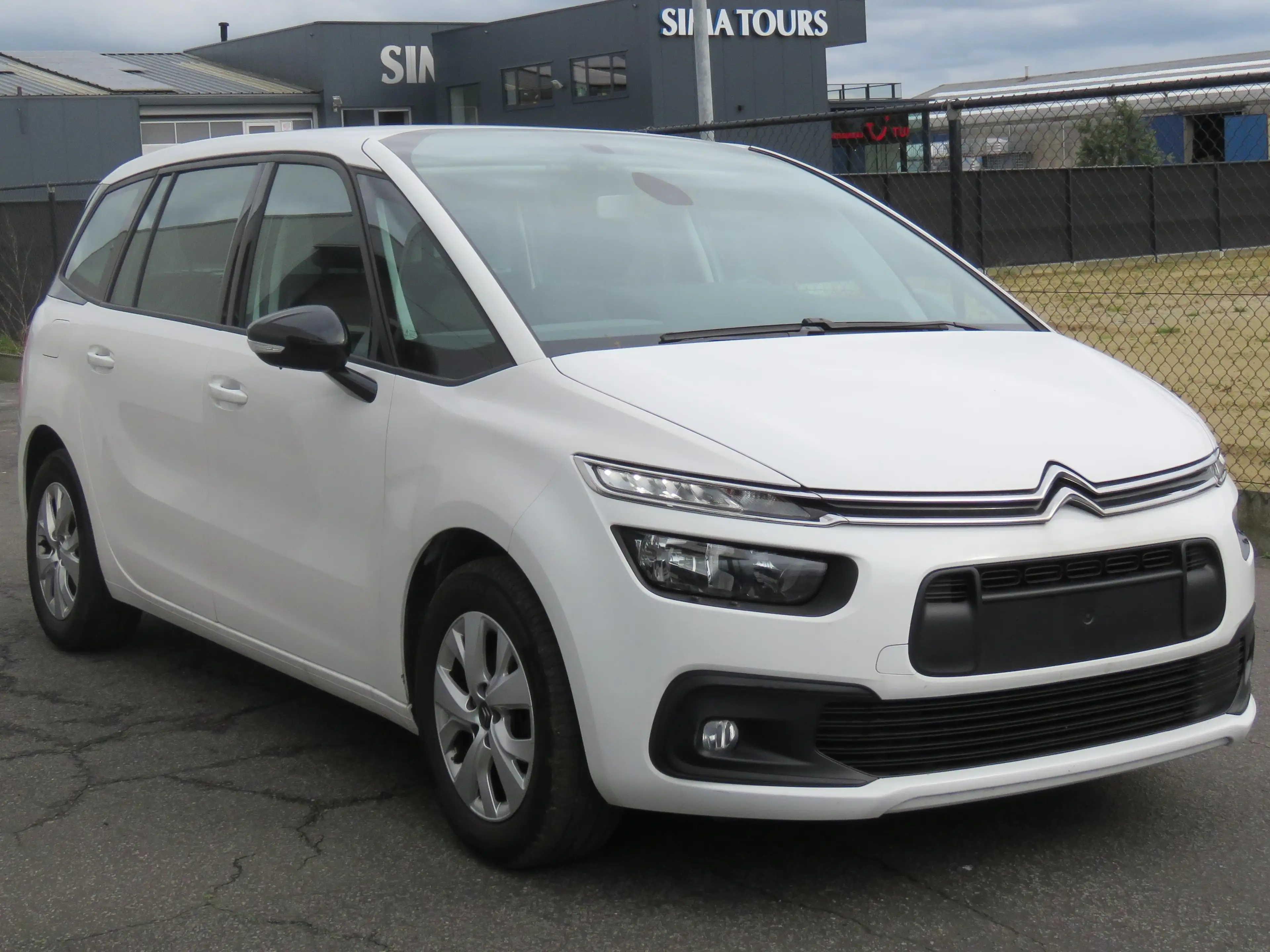 Citroen Grand C4 SpaceTourer Grand C4 SpaceTourer 1.2 PureTech 7 plaatsen - Navi app - Alu — photo 3