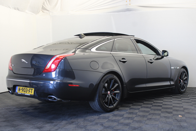 Jaguar XJ 5.0 V8 Portfolio — photo 9