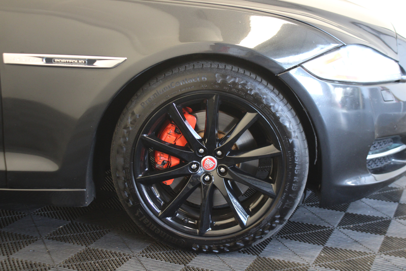 Jaguar XJ 5.0 V8 Portfolio — photo 10