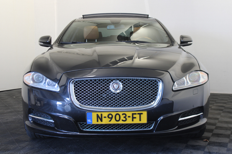 Jaguar XJ 5.0 V8 Portfolio — photo 3