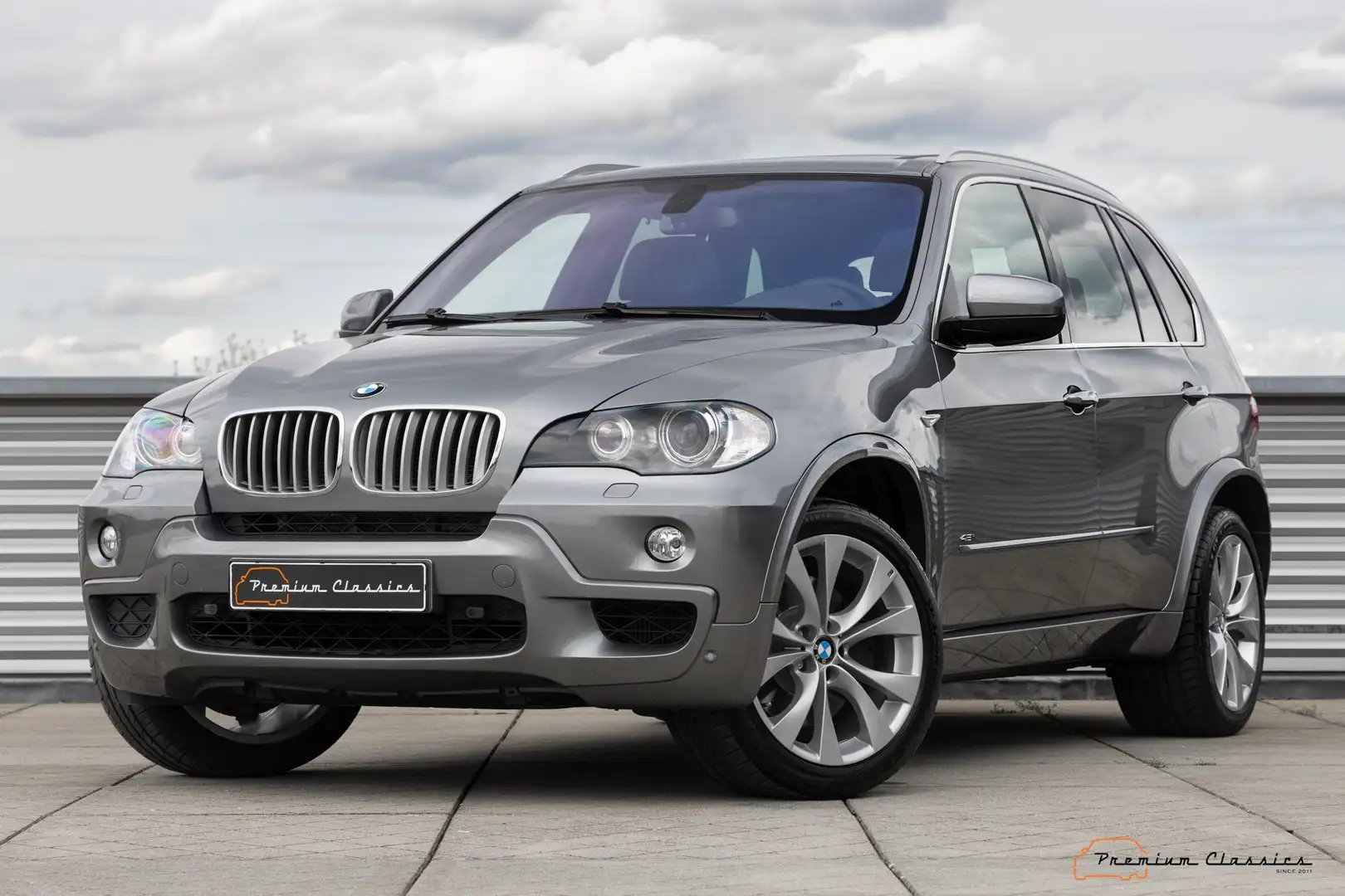 BMW X5 xDrive48i High Executive E70 | 96.000KM | 1st Owne Grigio - 1