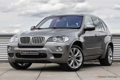 BMW X5 xDrive48i High Executive E70 | 96.000KM | 1st Owne