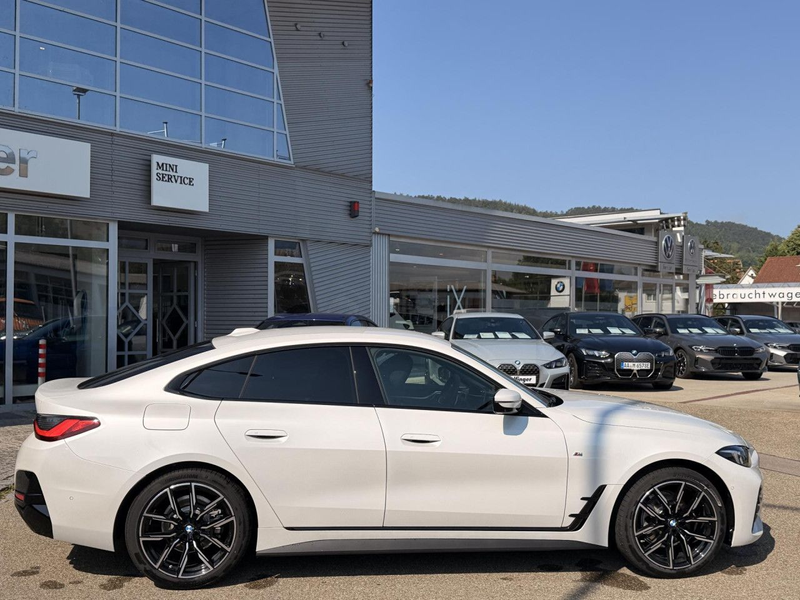 BMW 420 d xDrive Gran Coupe Sportpaket Bluetooth HUD — photo 9