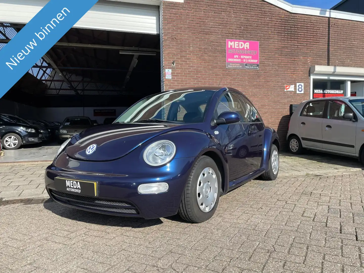 Volkswagen New Beetle 1.6 | Airco | Cruisecontrol | Elektrische Ramen Albastru - 1