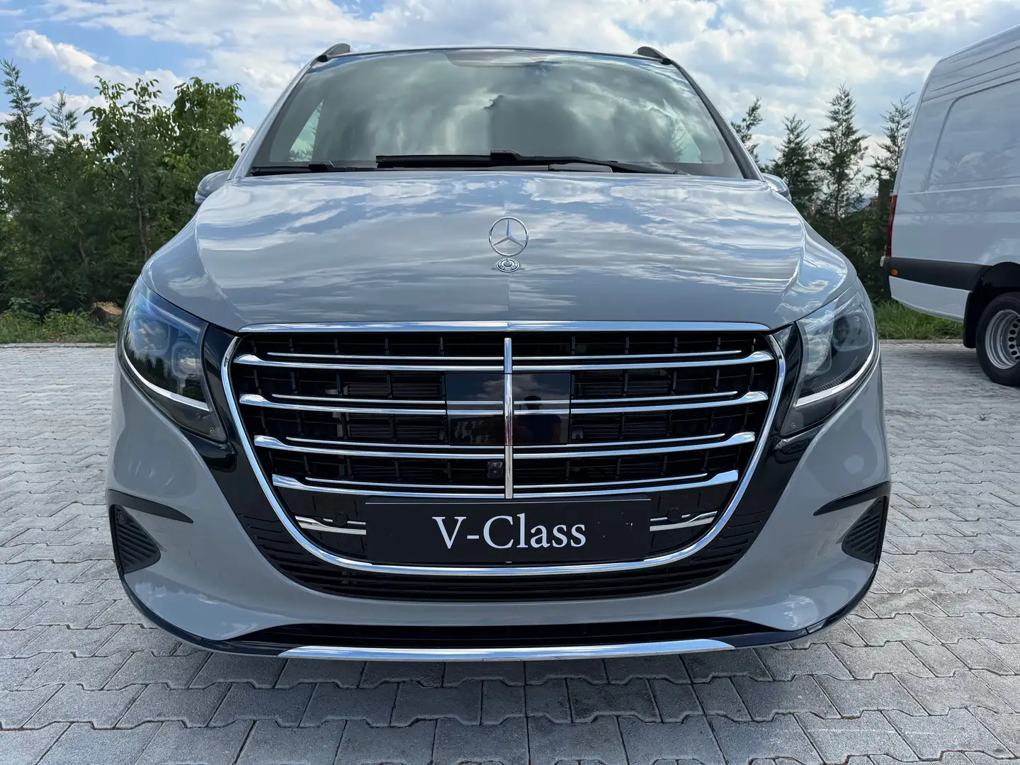 Mercedes-Benz V 300 V300d 4M EXTRALANG|VIP SITZE|EXCLUSIVE|AIRMATIC| Gris - 2